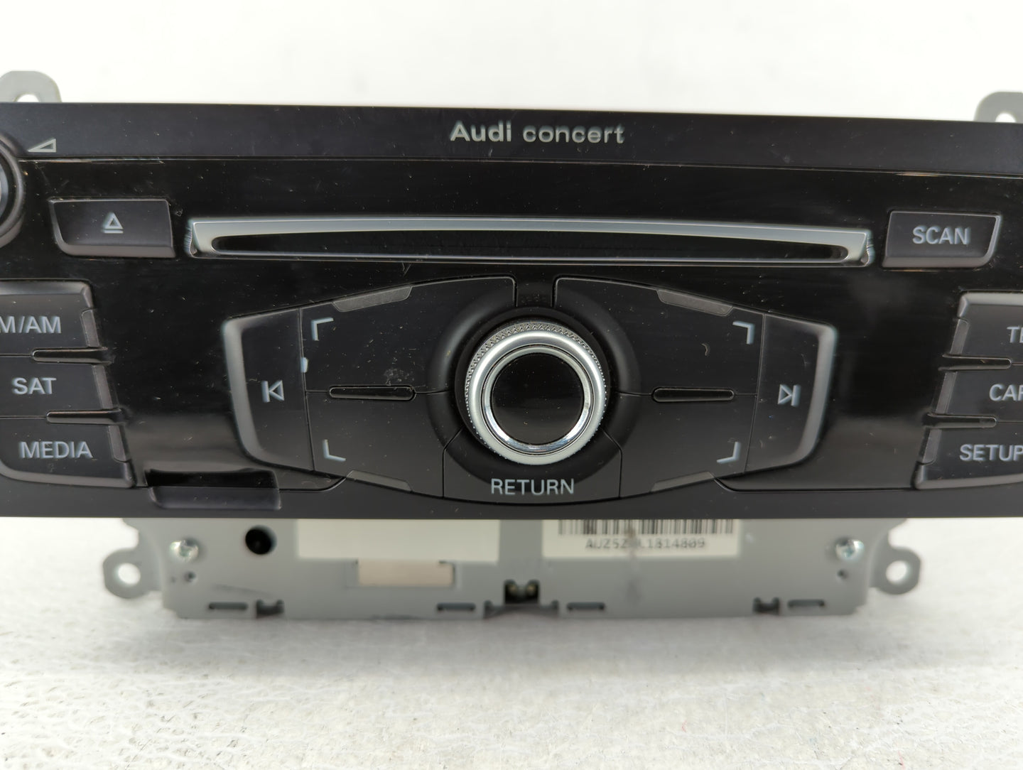 2013-2016 Audi A4 Radio AM FM Cd Player Receiver Replacement P/N:8R1 035 186 H 8R1 035 186 B Fits Fits 2013 2014 2015 2016 O
