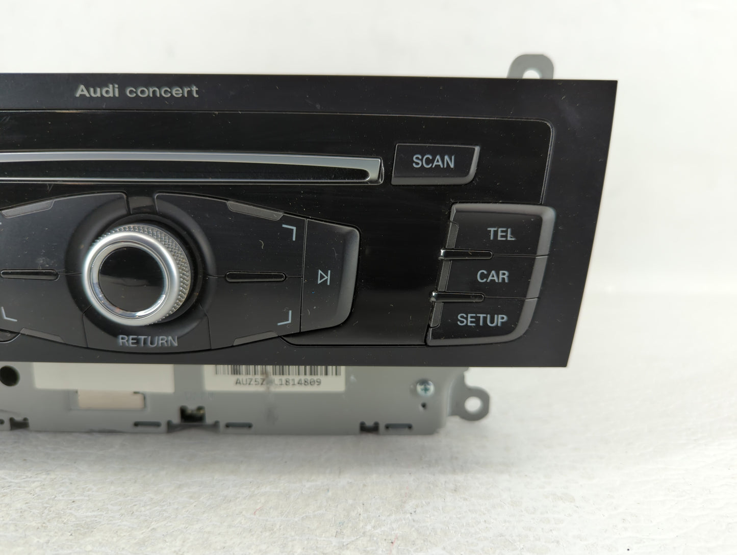 2013-2016 Audi A4 Radio AM FM Cd Player Receiver Replacement P/N:8R1 035 186 H 8R1 035 186 B Fits Fits 2013 2014 2015 2016 O