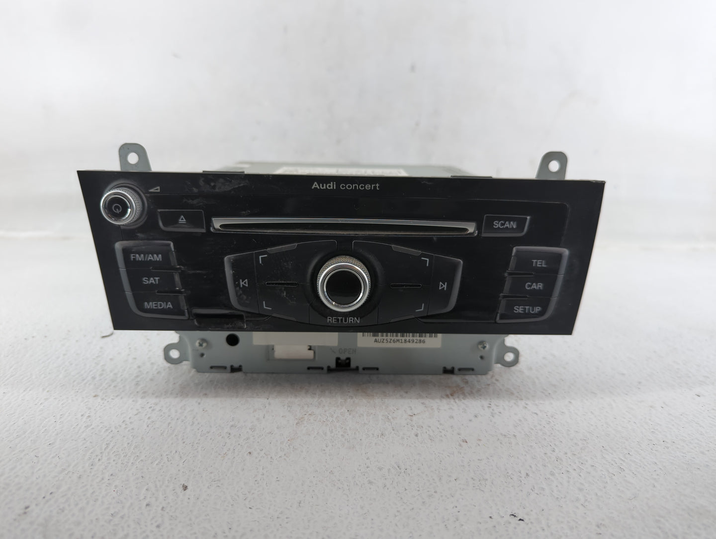 2013-2016 Audi A4 Am Fm Cd Player Radio Receiver - Oemusedautoparts1.com