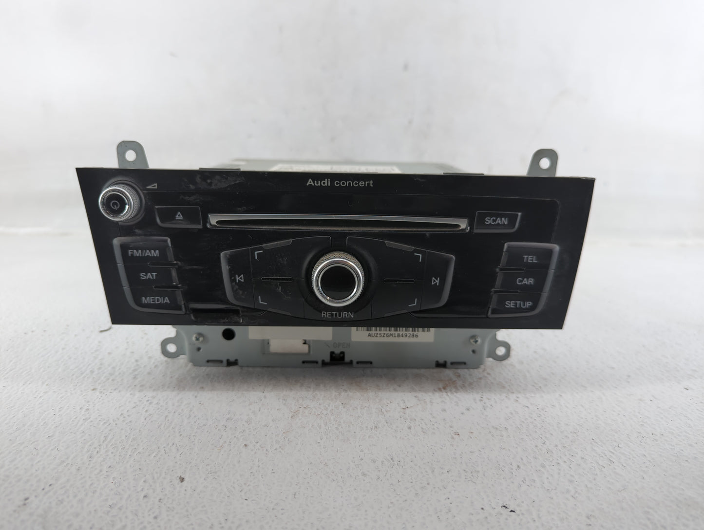 2013-2016 Audi A4 Am Fm Cd Player Radio Receiver - Oemusedautoparts1.com