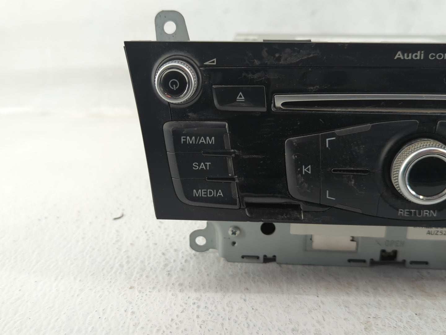2013-2016 Audi A4 Am Fm Cd Player Radio Receiver - Oemusedautoparts1.com
