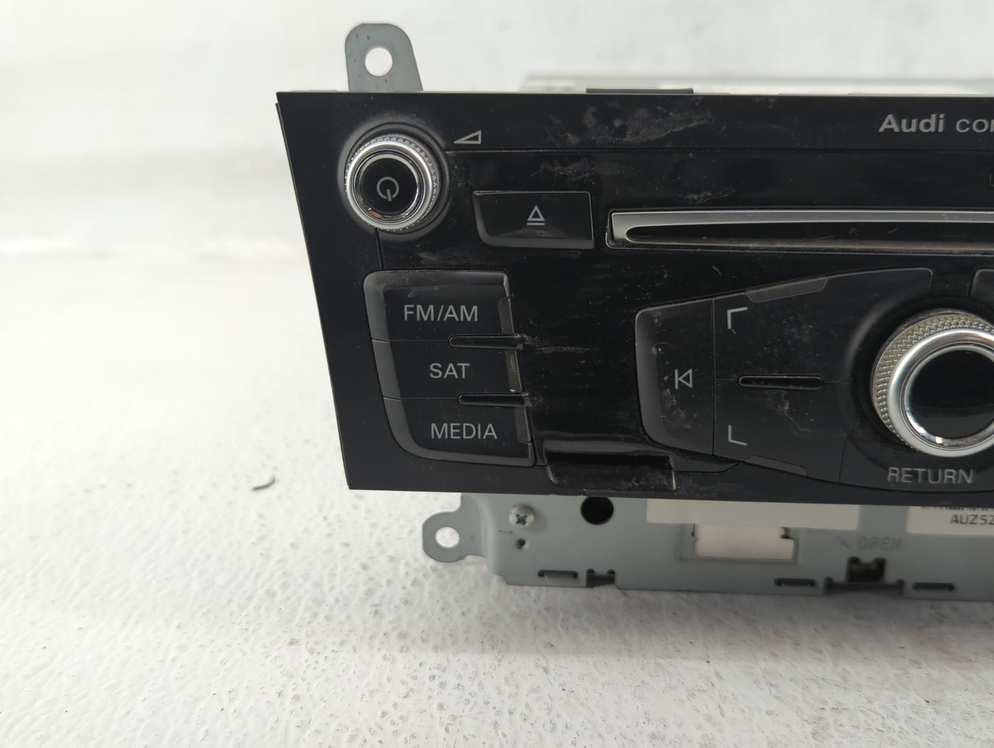 2013-2016 Audi A4 Am Fm Cd Player Radio Receiver - Oemusedautoparts1.com