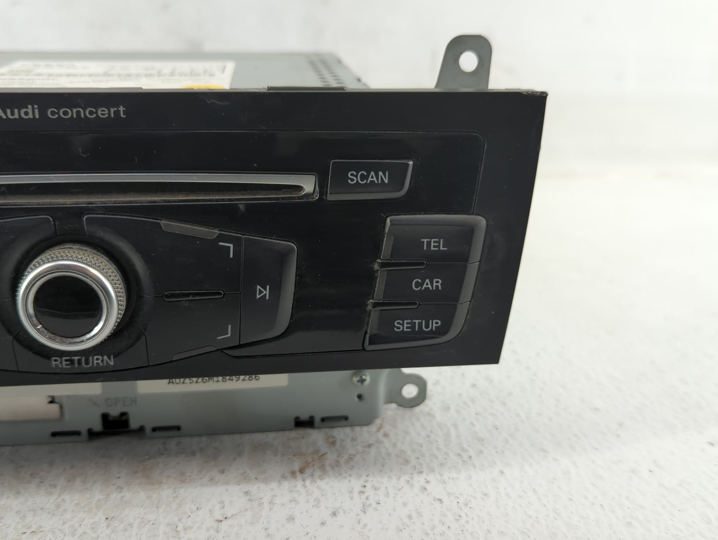 2013-2016 Audi A4 Am Fm Cd Player Radio Receiver - Oemusedautoparts1.com