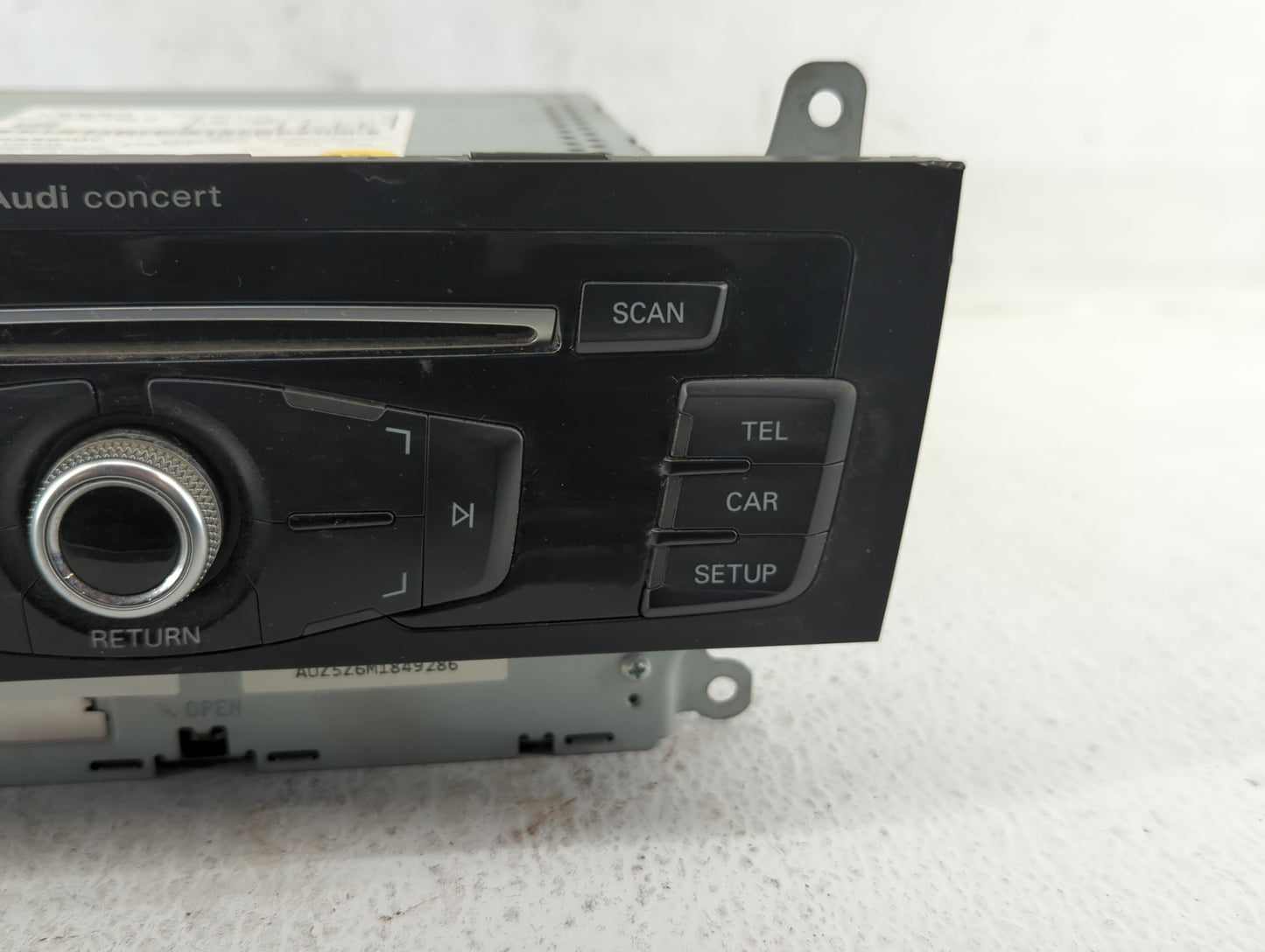 2013-2016 Audi A4 Am Fm Cd Player Radio Receiver - Oemusedautoparts1.com