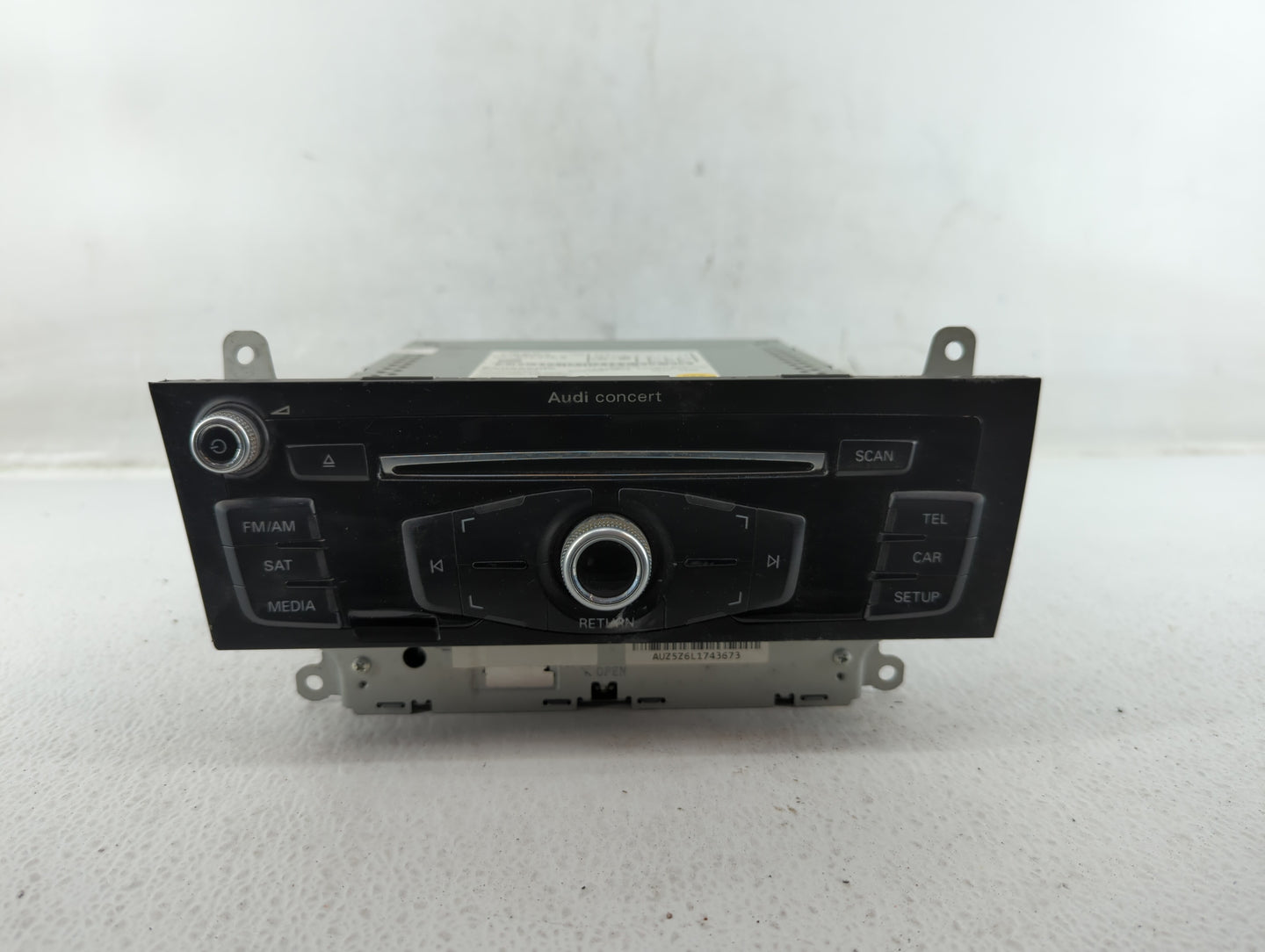 2013-2016 Audi A4 Radio AM FM Cd Player Receiver Replacement P/N:8R1 035 186 B Fits Fits 2013 2014 2015 2016 OEM Used Auto P