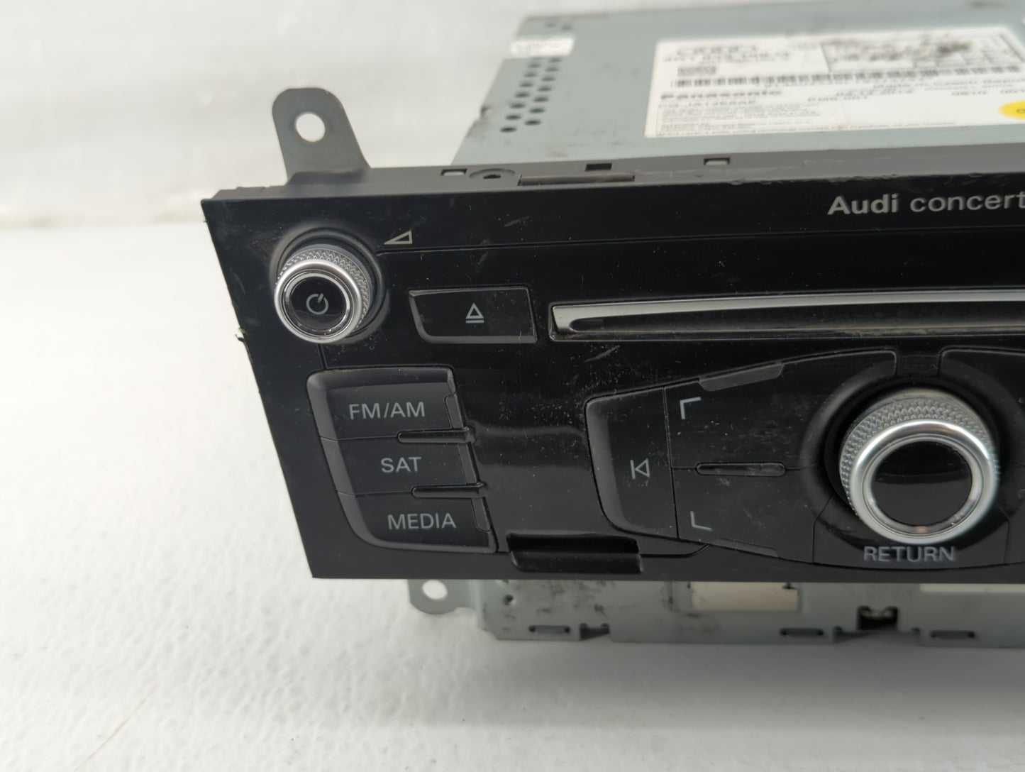 2013-2016 Audi A4 Am Fm Cd Player Radio Receiver - Oemusedautoparts1.com