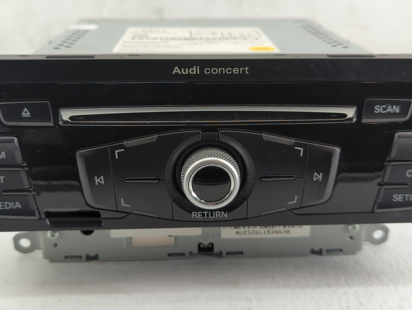 2013-2016 Audi A4 Radio AM FM Cd Player Receiver Replacement P/N:8R1 035 186 Q Fits Fits 2013 2014 2015 2016 OEM Used Auto P