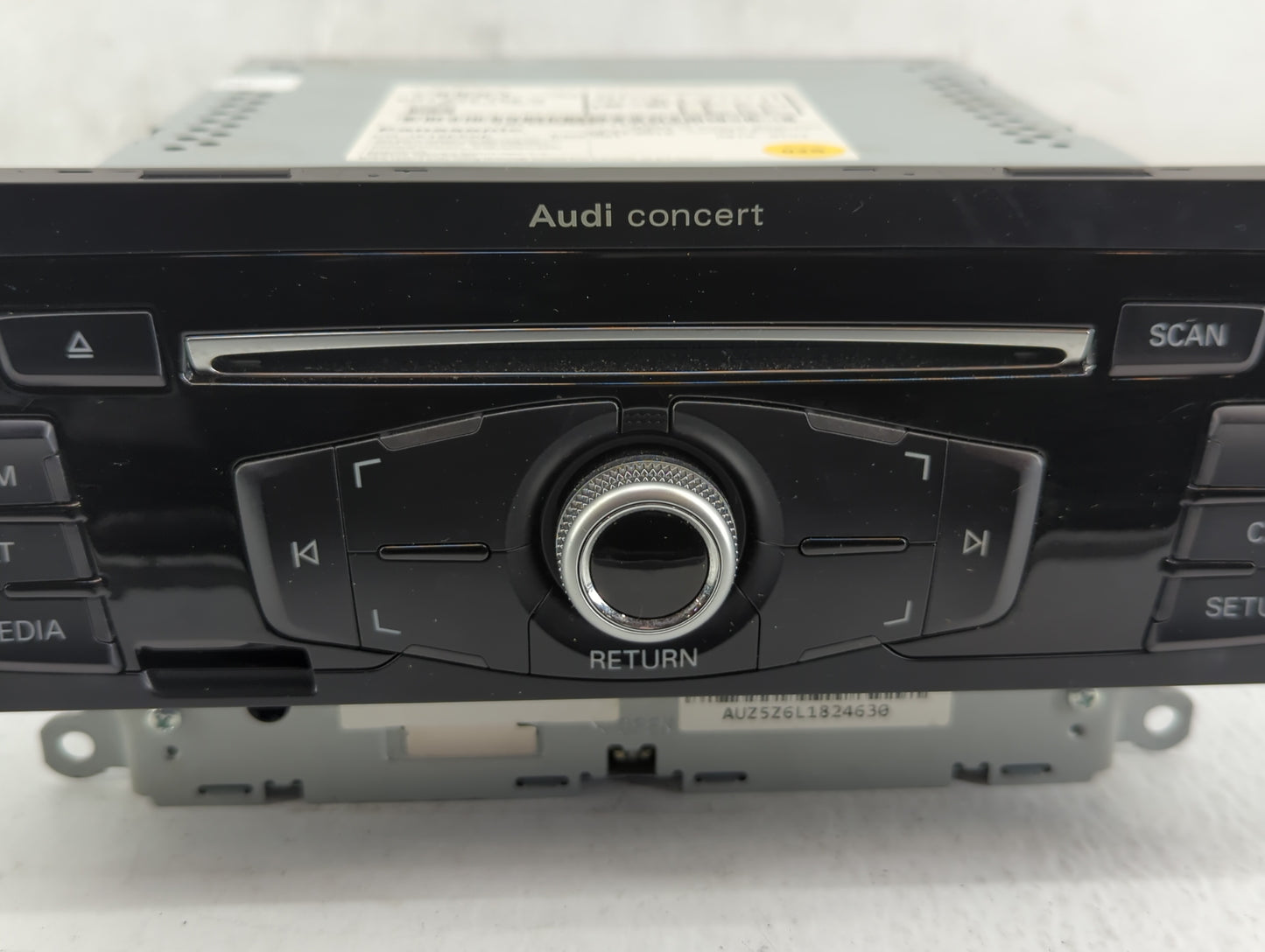 2013-2016 Audi A4 Radio AM FM Cd Player Receiver Replacement P/N:8R1 035 186 Q Fits Fits 2013 2014 2015 2016 OEM Used Auto P
