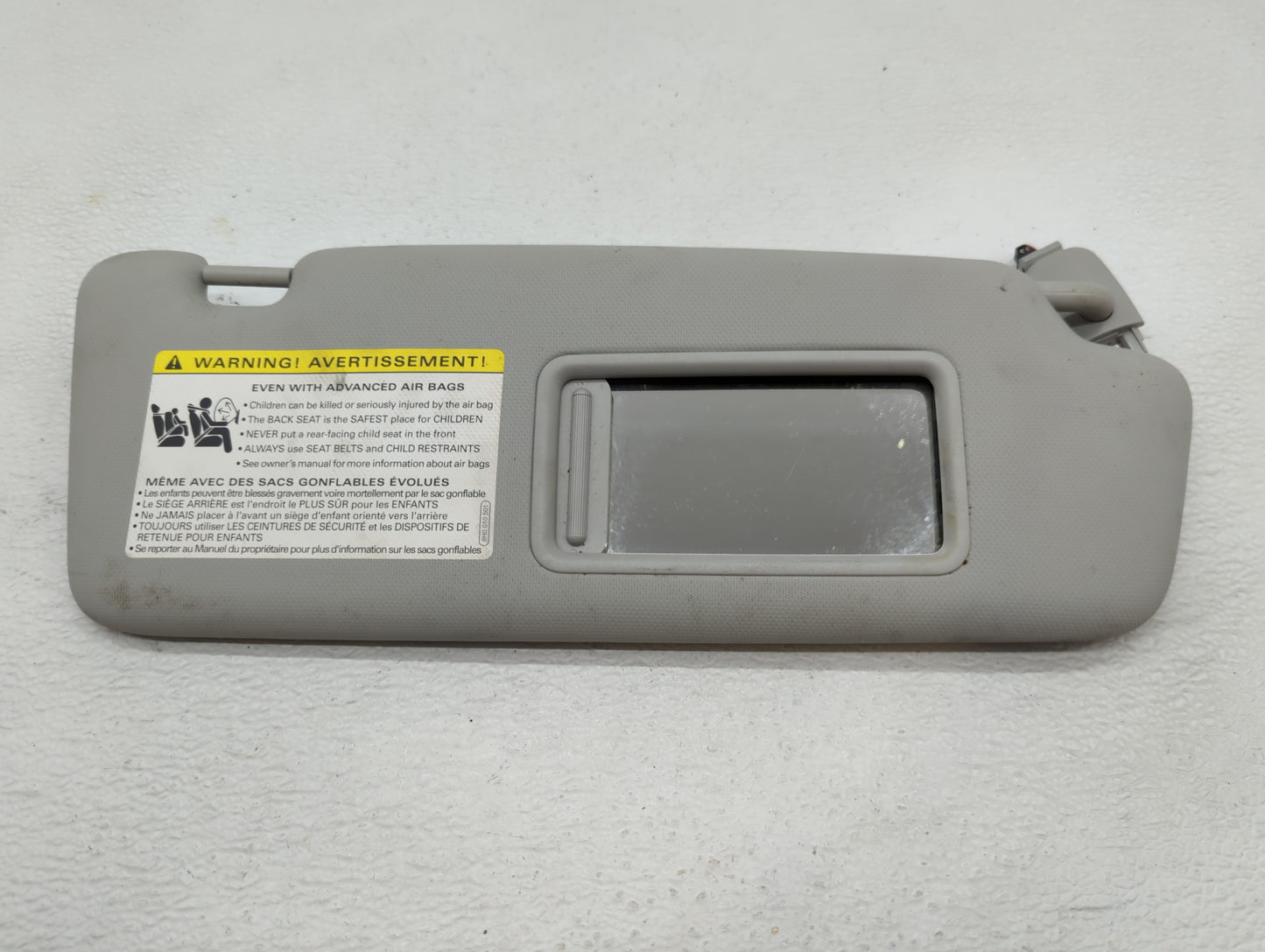2013-2016 Audi A4 Sun Visor Shade Replacement Passenger Right Mirror Fits Fits 2013 2014 2015 2016 OEM Used Auto Parts - Oem