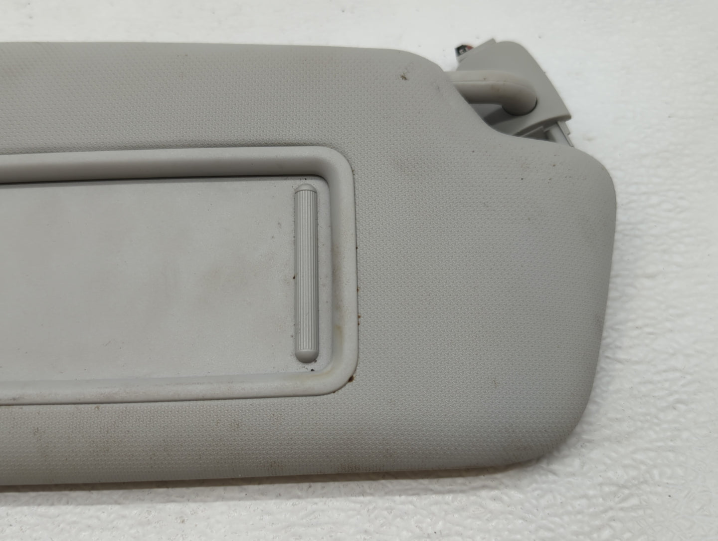 2013-2016 Audi A4 Sun Visor Shade Replacement Passenger Right Mirror Fits Fits 2013 2014 2015 2016 OEM Used Auto Parts - Oem