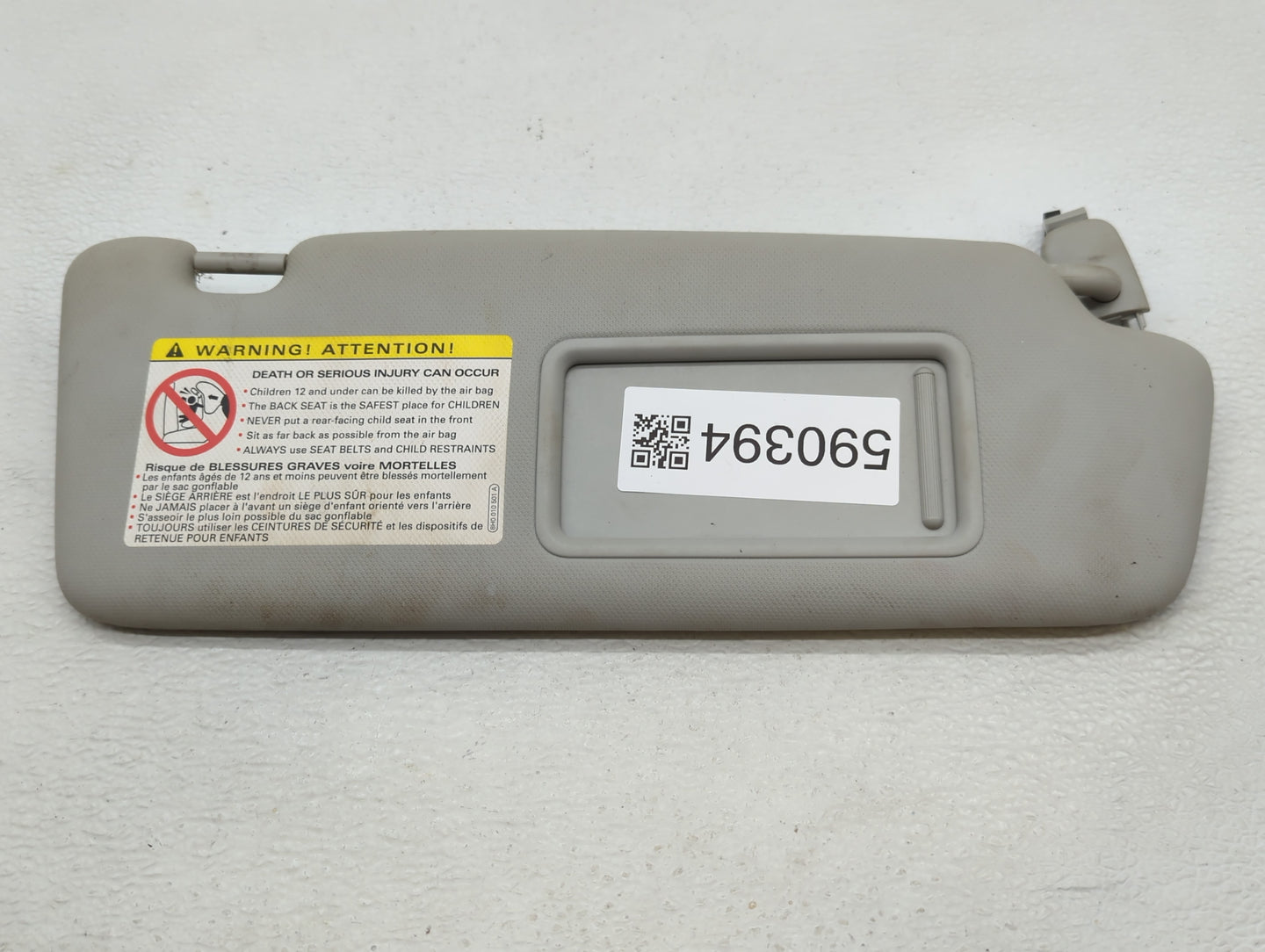 2013-2016 Audi A4 Sun Visor Shade Replacement Passenger Right Mirror Fits Fits 2013 2014 2015 2016 OEM Used Auto Parts - Oem