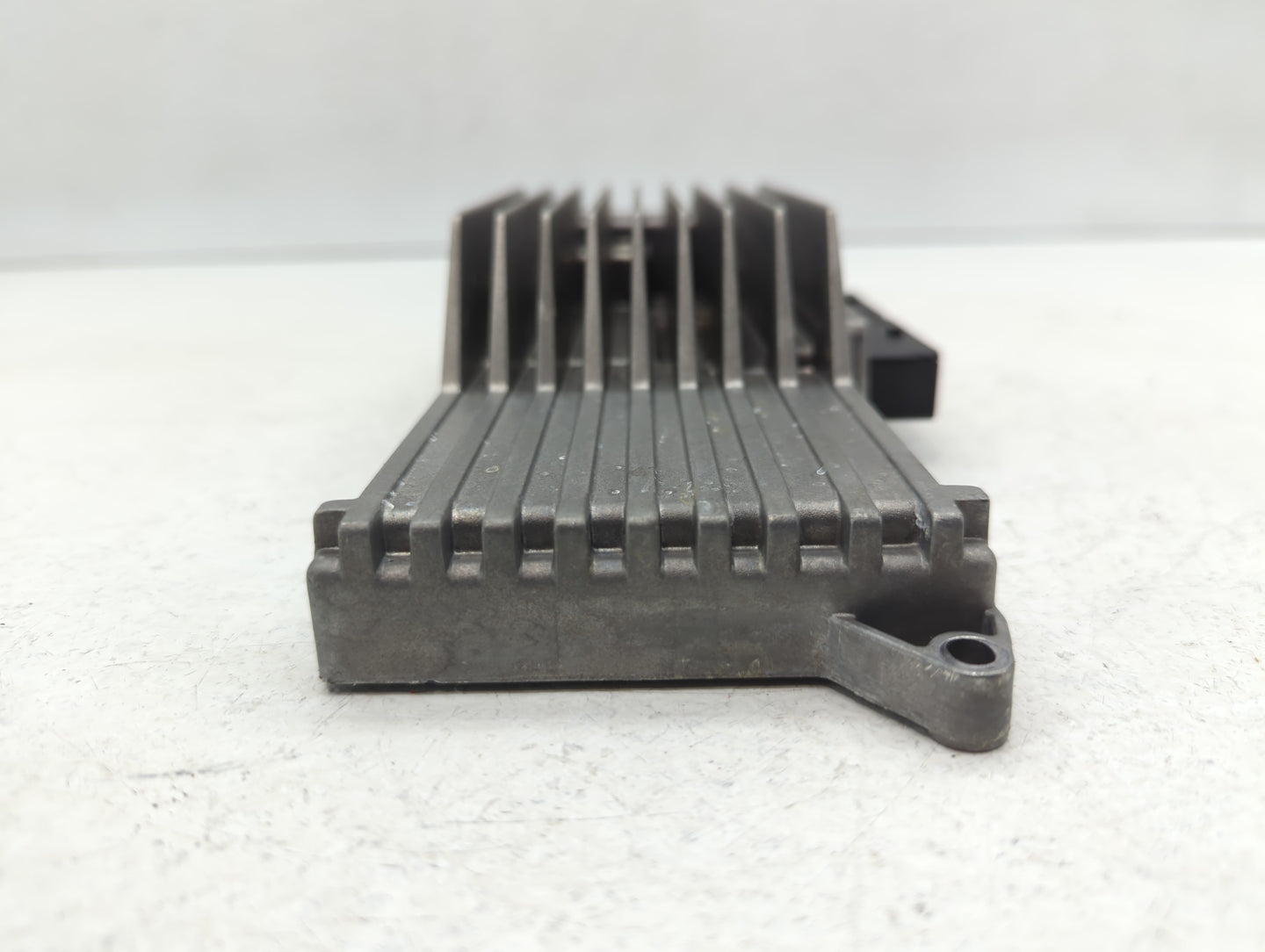 2013-2016 Audi A4 Radio AM FM Cd Player Receiver Replacement P/N:8R1 035 223 A Fits Fits 2013 2014 2015 2016 OEM Used Auto P