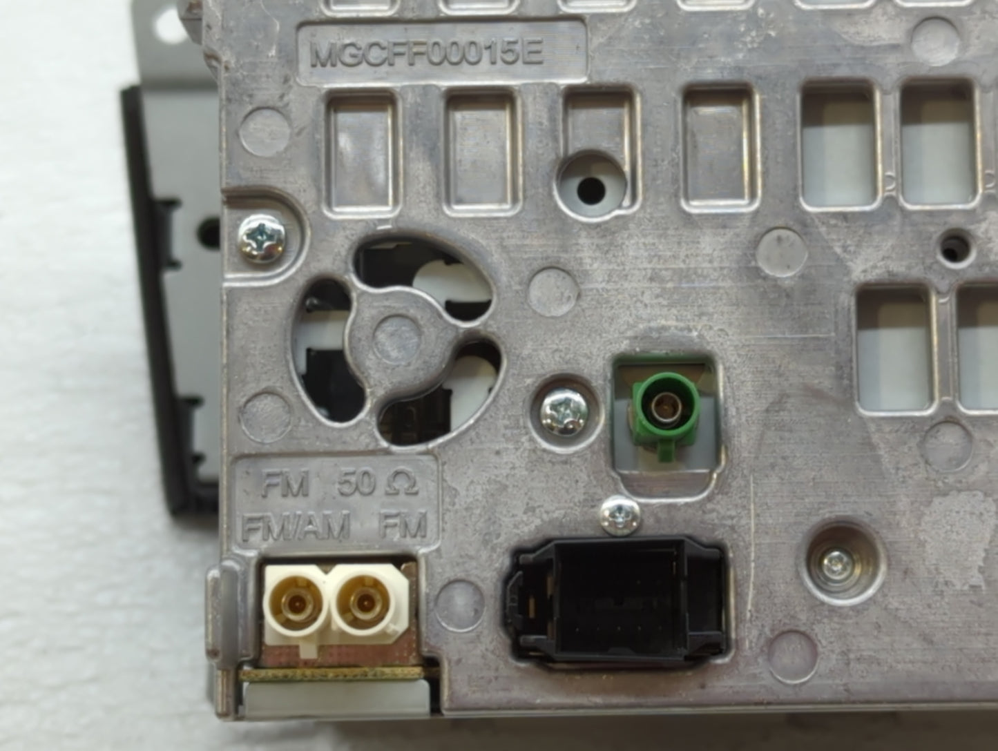 2013-2013 Audi A4 Am Fm Cd Player Radio Receiver - Oemusedautoparts1.com