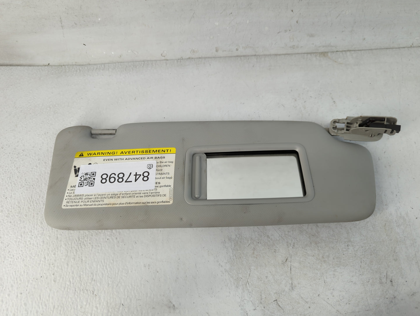 2013-2016 Audi A4 Sun Visor Shade Replacement Passenger Right Mirror Fits Fits 2013 2014 2015 2016 OEM Used Auto Parts - Oem