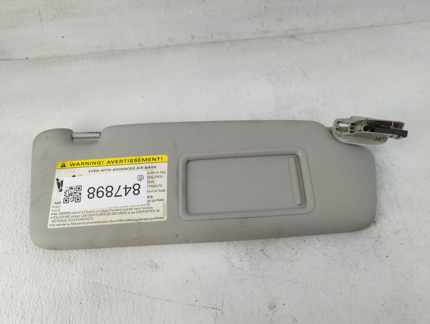 2013-2016 Audi A4 Sun Visor Shade Replacement Passenger Right Mirror Fits Fits 2013 2014 2015 2016 OEM Used Auto Parts - Oem
