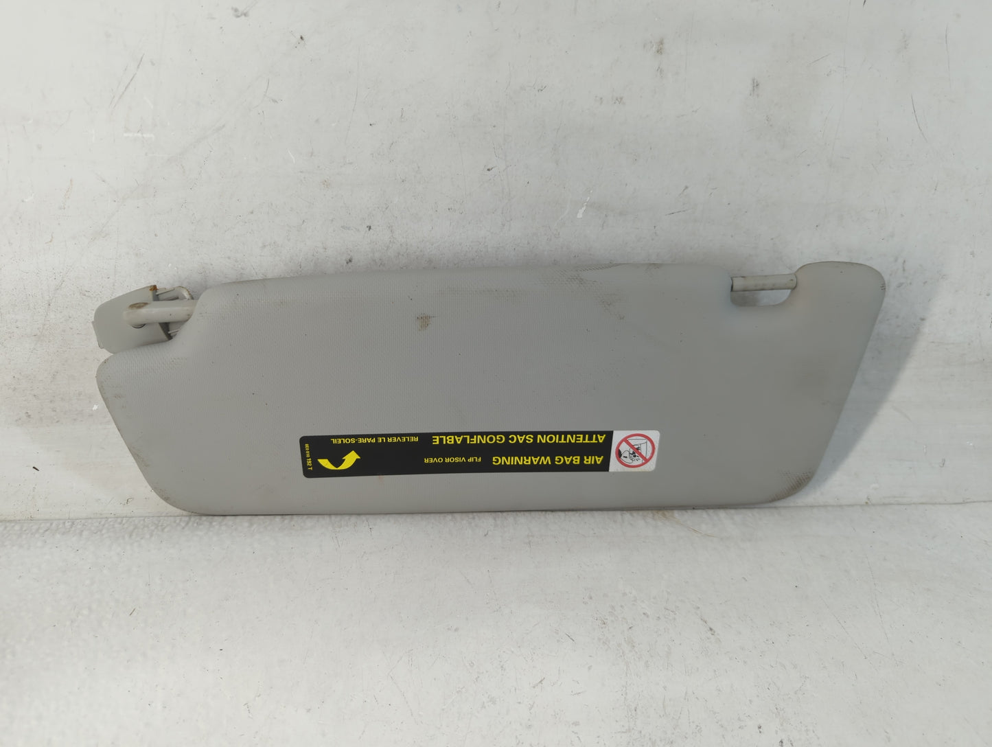 2013-2016 Audi A4 Sun Visor Shade Replacement Passenger Right Mirror Fits Fits 2013 2014 2015 2016 OEM Used Auto Parts - Oem