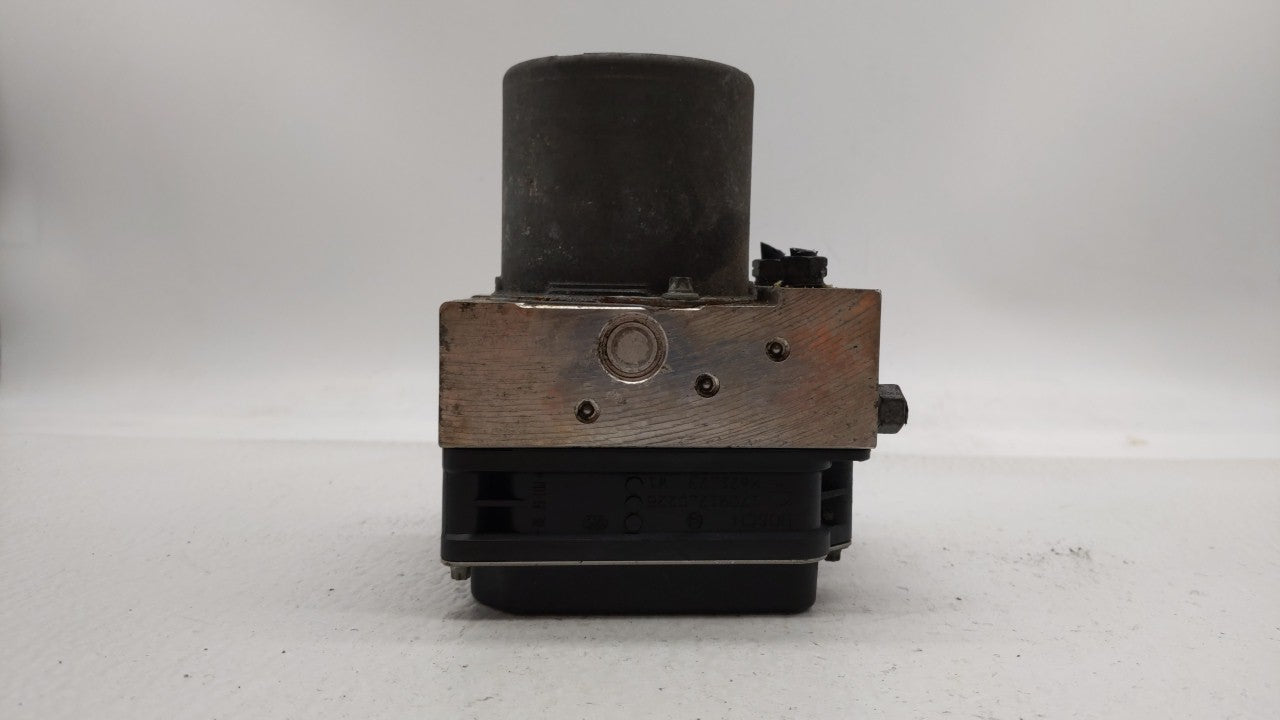 2013 Audi A4 Quattro ABS Pump Control Module Replacement P/N:8K0 614 517GM 8K0 907 379 CK Fits OEM Used Auto Parts - Oemused