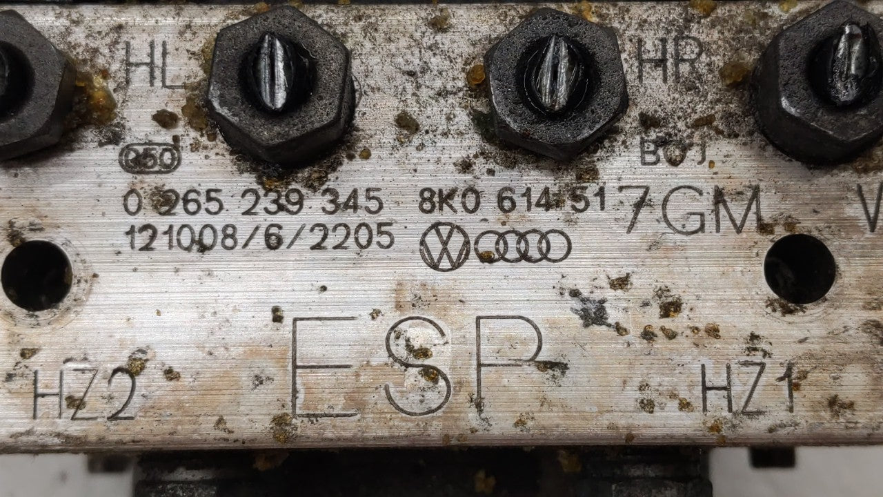 2013 Audi A4 Quattro ABS Pump Control Module Replacement P/N:8K0 614 517GM 8K0 907 379 CK Fits OEM Used Auto Parts - Oemused