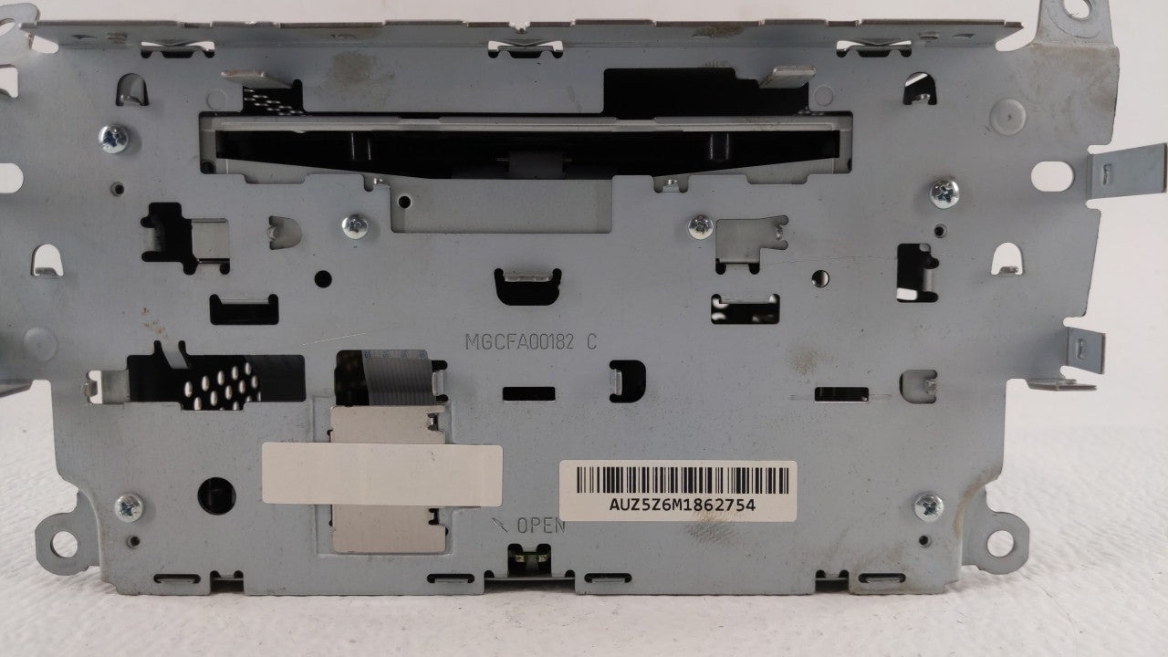 2013-2016 Audi A4 Quattro Radio AM FM Cd Player Receiver Replacement P/N:8R1 035 186 Q Fits Fits 2013 2014 2015 2016 OEM Use