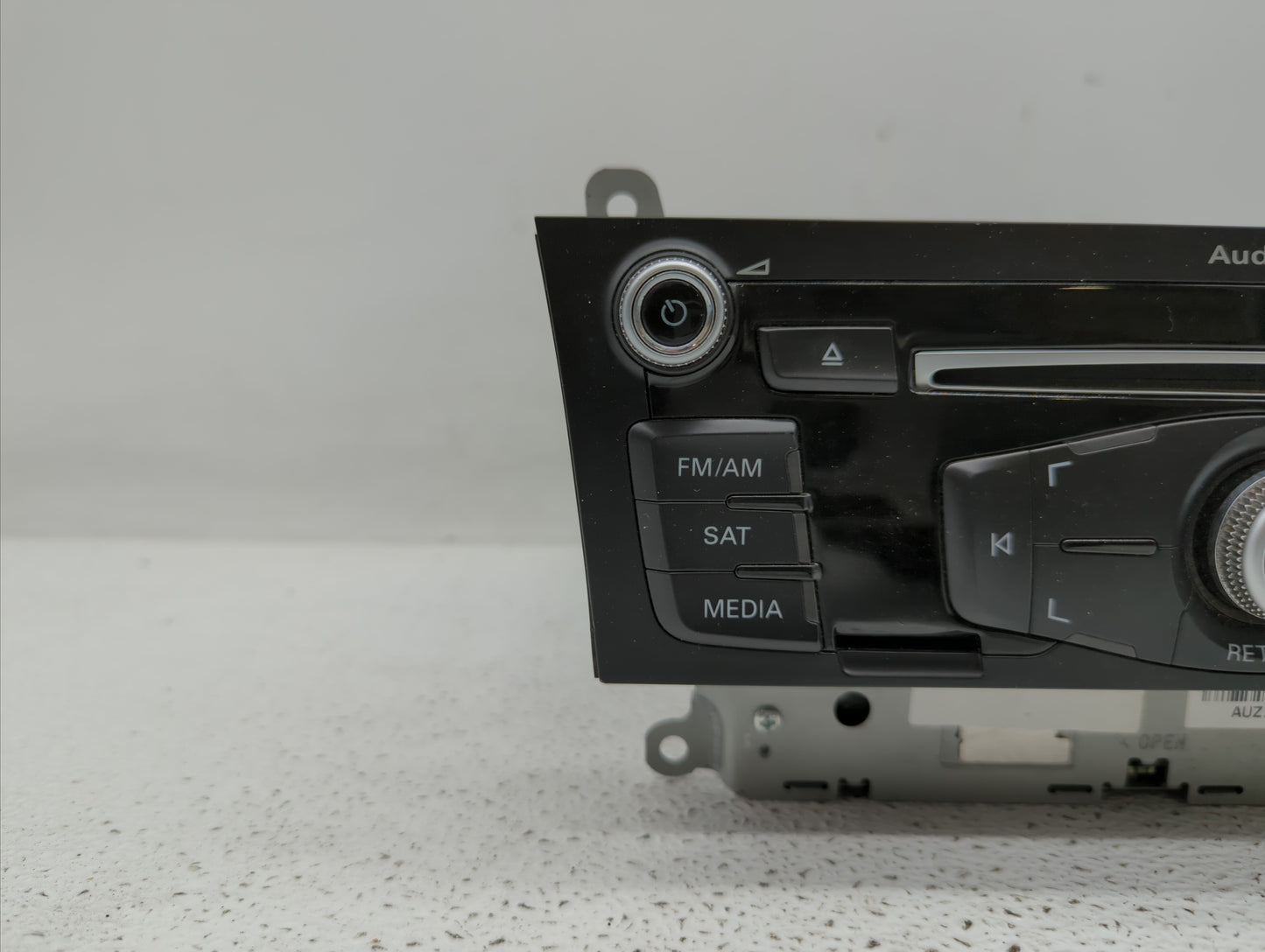 2013-2016 Audi A4 Quattro Radio AM FM Cd Player Receiver Replacement P/N:8R1 035 186 B 8R1 035 186 Q Fits Fits 2013 2014 201