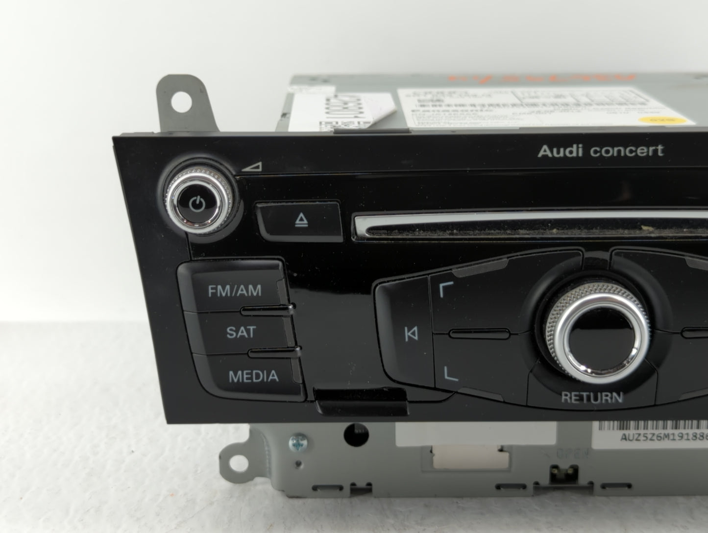 2013-2016 Audi A4 Quattro Am Fm Cd Player Radio Receiver - Oemusedautoparts1.com