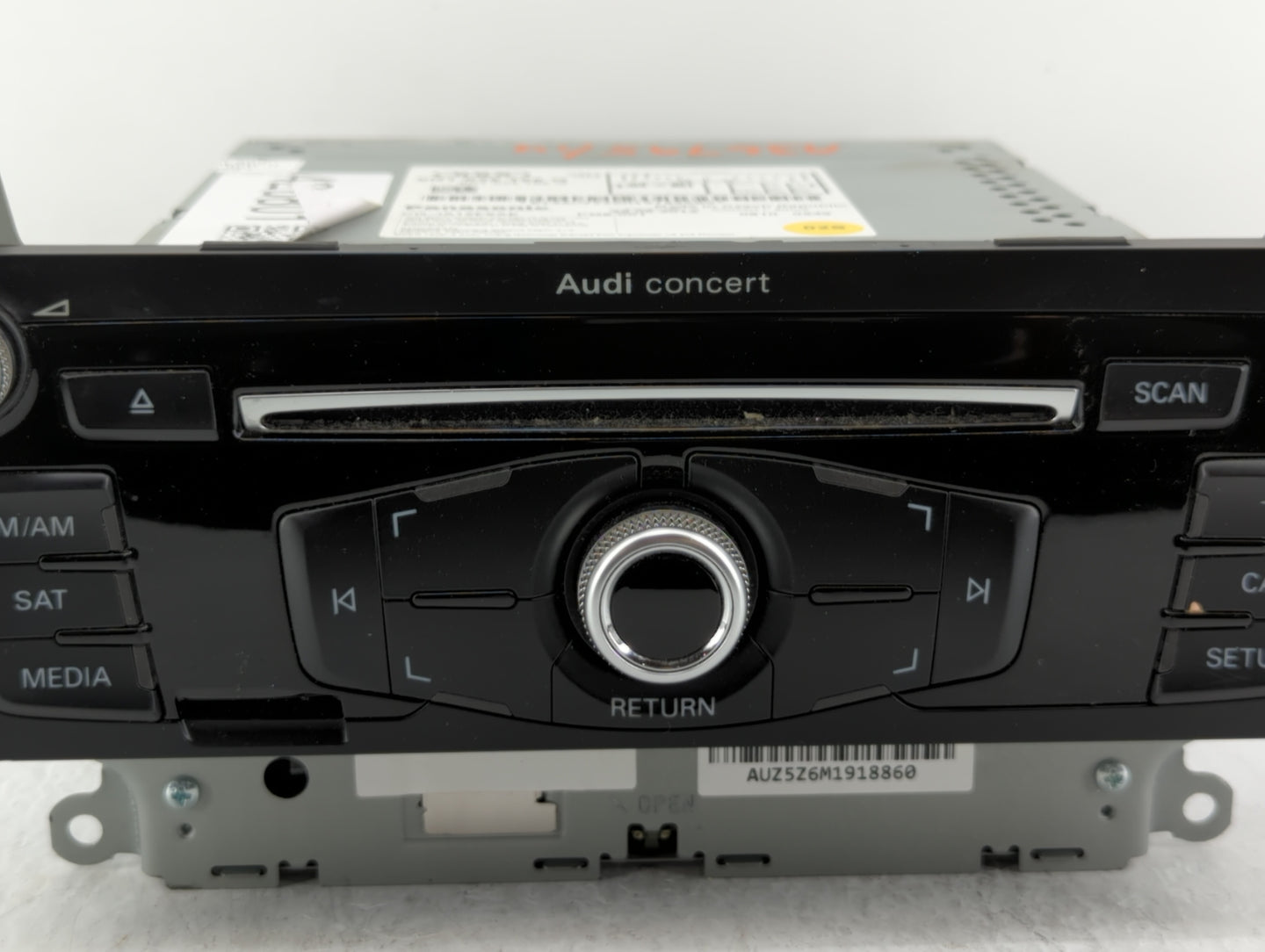 2013-2016 Audi A4 Quattro Am Fm Cd Player Radio Receiver - Oemusedautoparts1.com