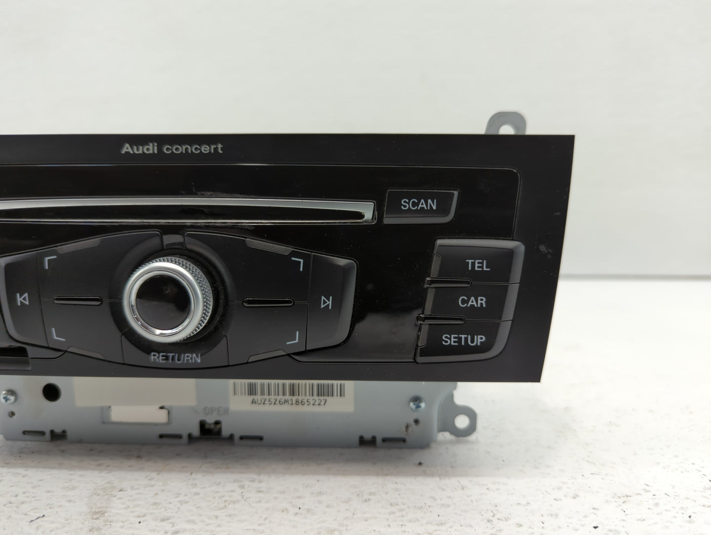 2013-2016 Audi A4 Quattro Am Fm Cd Player Radio Receiver - Oemusedautoparts1.com