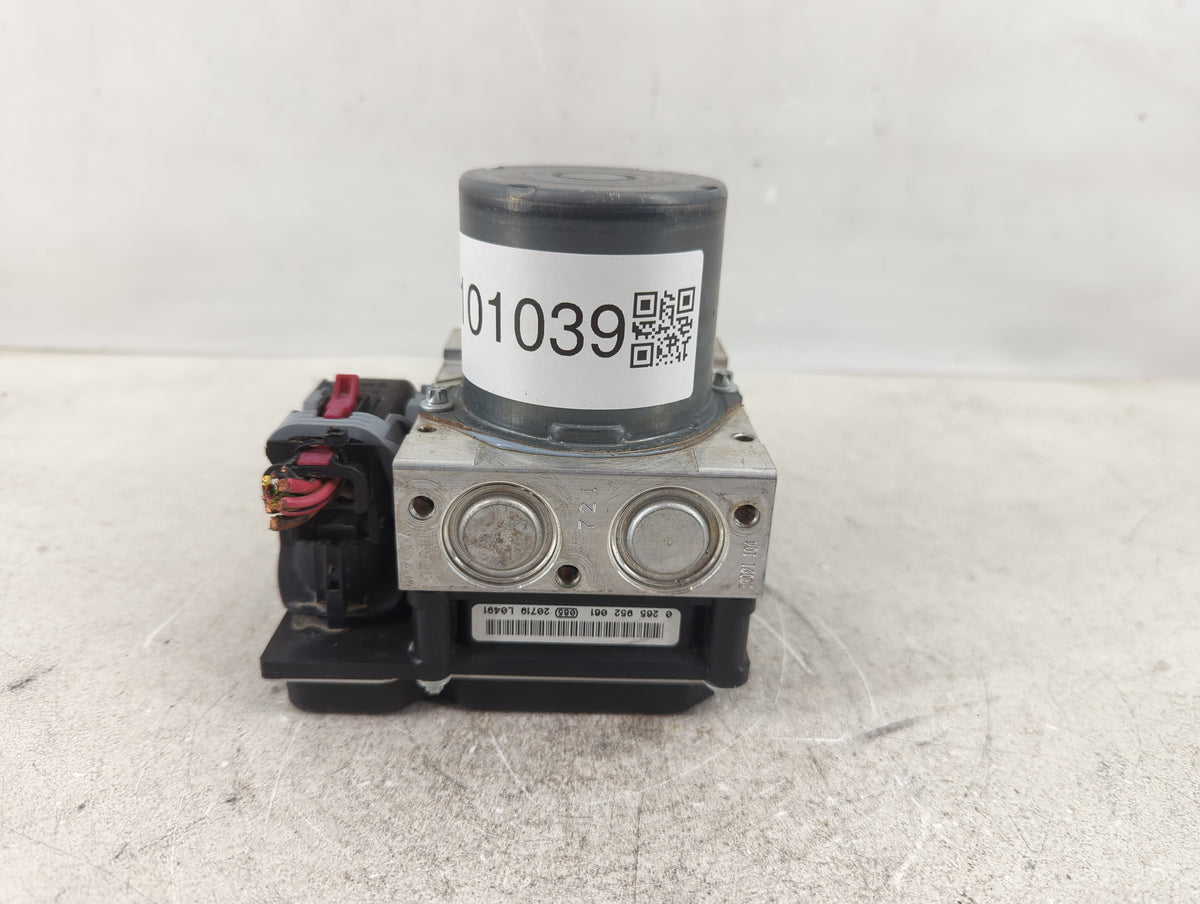 2013 Audi A5 Anti-Lock Brake ABS Pump Module Actuator OEM P/N:8K0 614 517 GM Fits OEM Used Auto Parts - Oemusedautoparts1.co