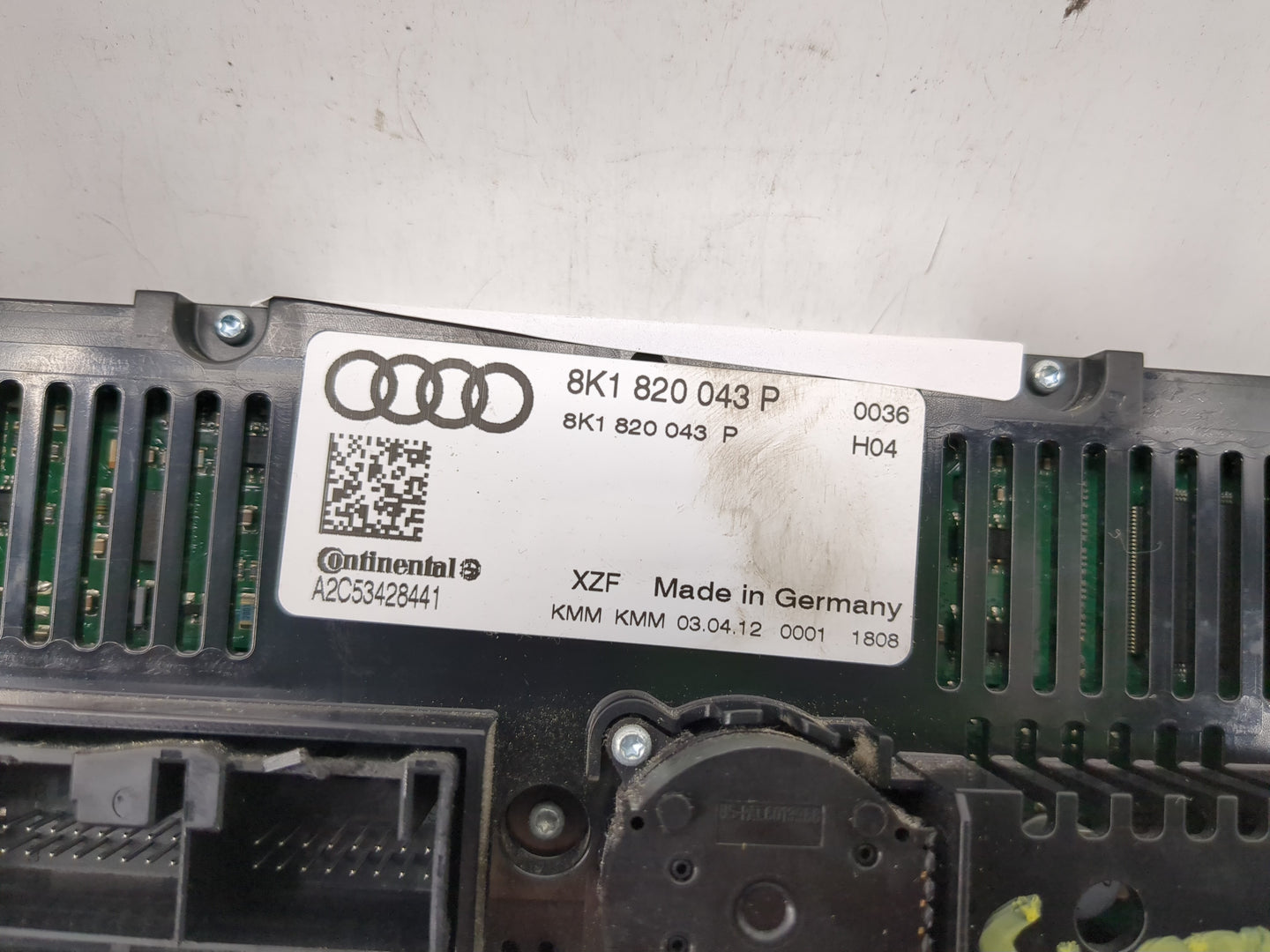 2010-2013 Audi A5 Climate Control Module Temperature AC/Heater Replacement P/N:8K1 820 043 T Fits Fits 2010 2011 2012 2013 O