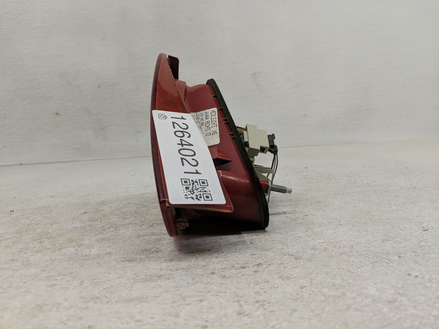 2008-2016 Audi A5 Tail Light Assembly Passenger Right OEM P/N:8T0 945 093 D Fits Fits 2008 2009 2010 2011 2012 2013 2014 201