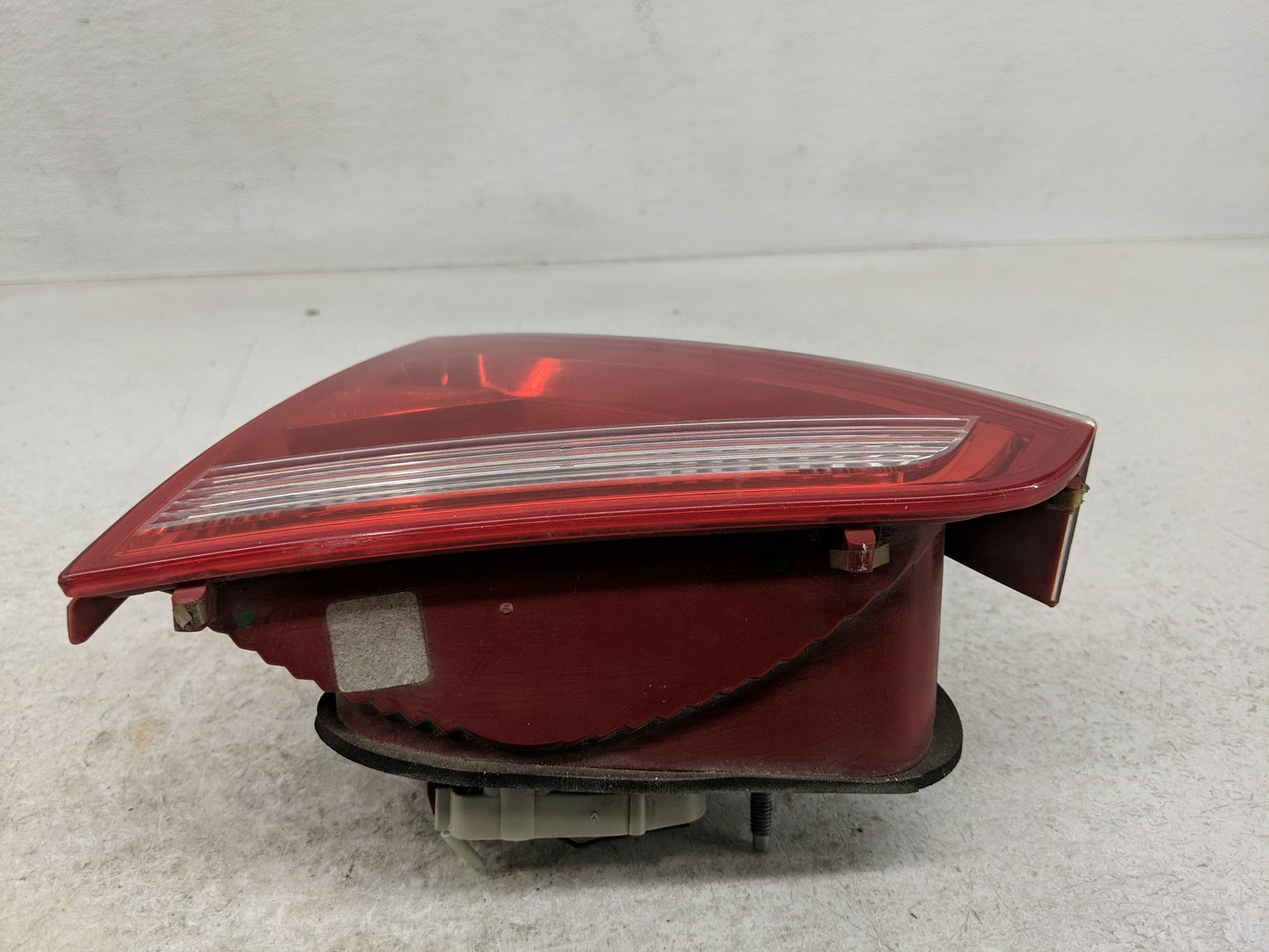 2008-2016 Audi A5 Tail Light Assembly Passenger Right OEM P/N:8T0 945 093 D Fits Fits 2008 2009 2010 2011 2012 2013 2014 201