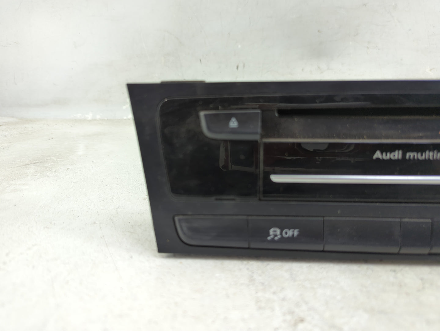 2013 Audi A5 Radio AM FM Cd Player Receiver Replacement P/N:005WWDA0303 AD10-0169005 Fits Fits 2014 2015 2016 OEM Used Auto 