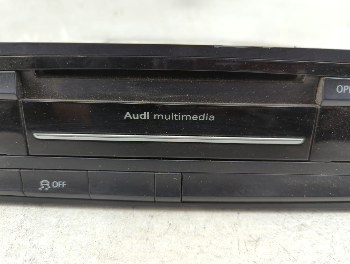 2013 Audi A5 Radio AM FM Cd Player Receiver Replacement P/N:005WWDA0303 AD10-0169005 Fits Fits 2014 2015 2016 OEM Used Auto 