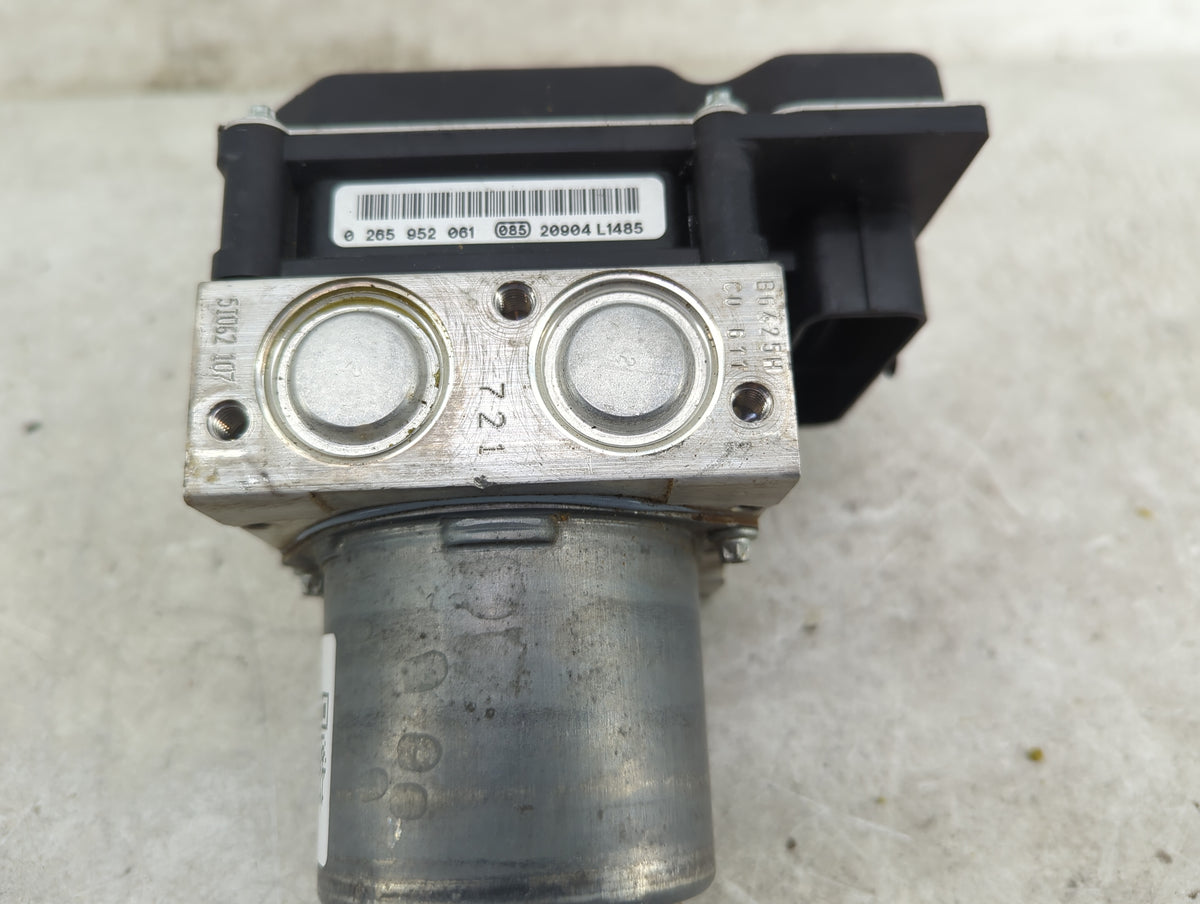 2013 Audi A5 Anti-Lock Brake ABS Pump Module Actuator OEM P/N:8K0614517GM 0265239345, 0265952061 Fits OEM Used Auto Parts - 