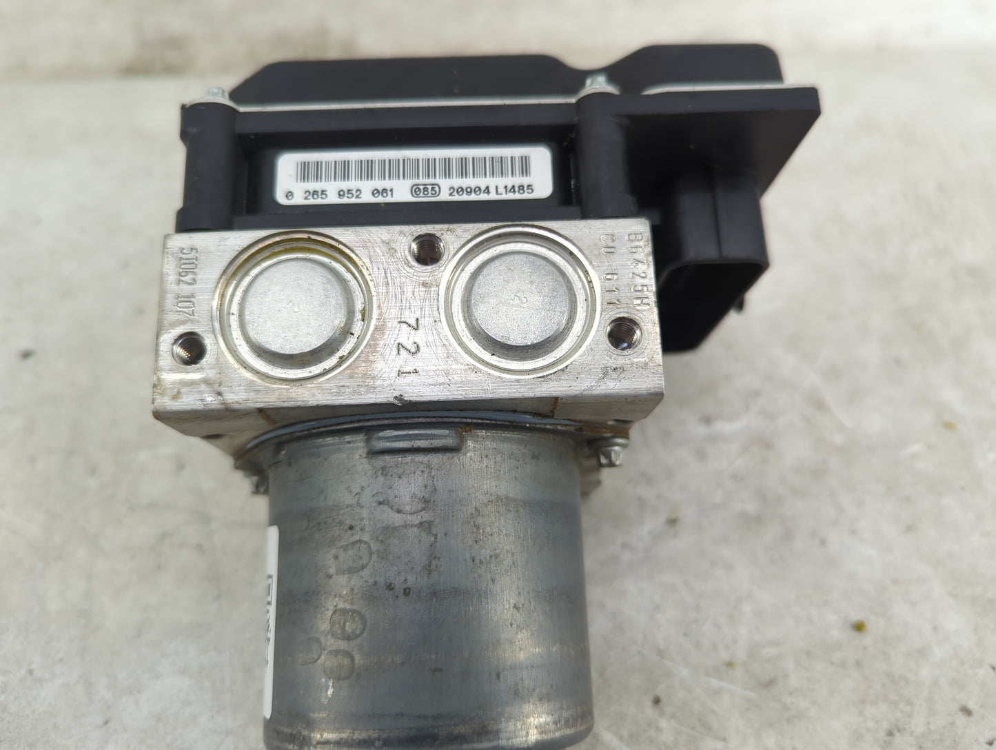 2013 Audi A5 ABS Pump Control Module Replacement P/N:8K0614517GM 0265239345, 0265952061 Fits OEM Used Auto Parts - Oemusedau