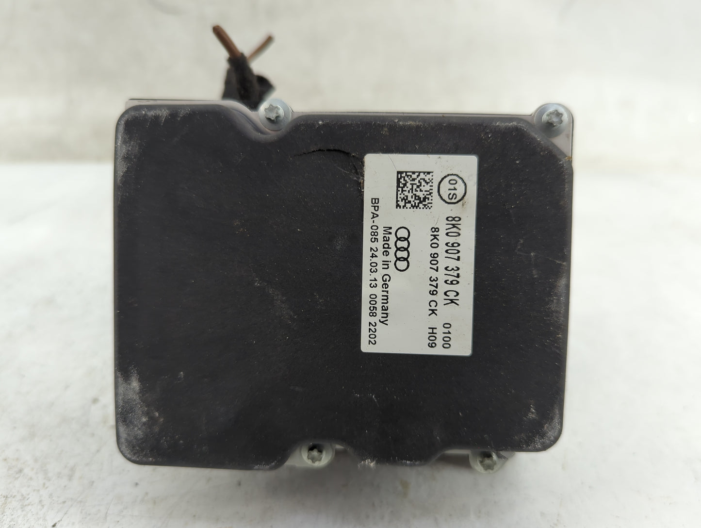 2013 Audi A5 ABS Pump Control Module Replacement P/N:8K0 907 379 CK Fits OEM Used Auto Parts - Oemusedautoparts1.com