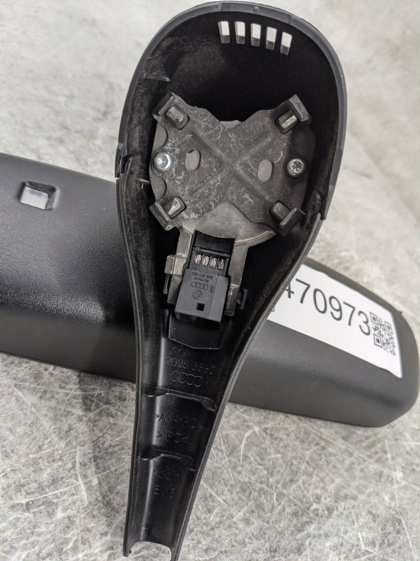 2009-2013 Audi A5 Interior Rear View Mirror Replacement OEM P/N:8T0857511AC Fits Fits 2009 2010 2011 2012 2013 OEM Used Auto
