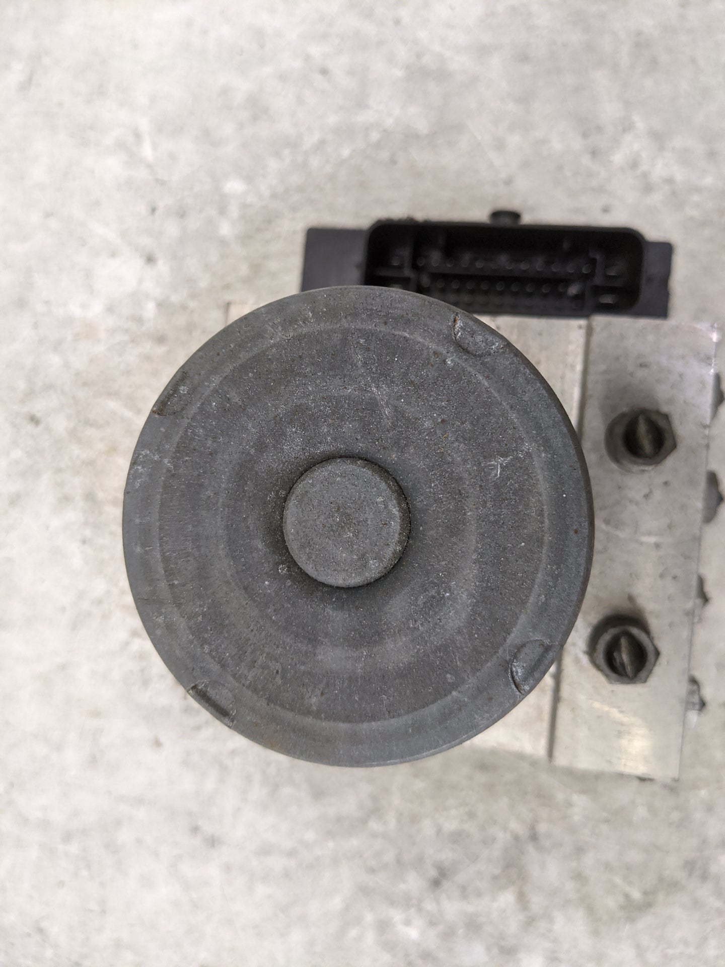 2013 Audi A5 ABS Pump Control Module Replacement P/N:8K0907379CK 8K0614517CM, 0265239345, 0265952061 Fits OEM Used Auto Part