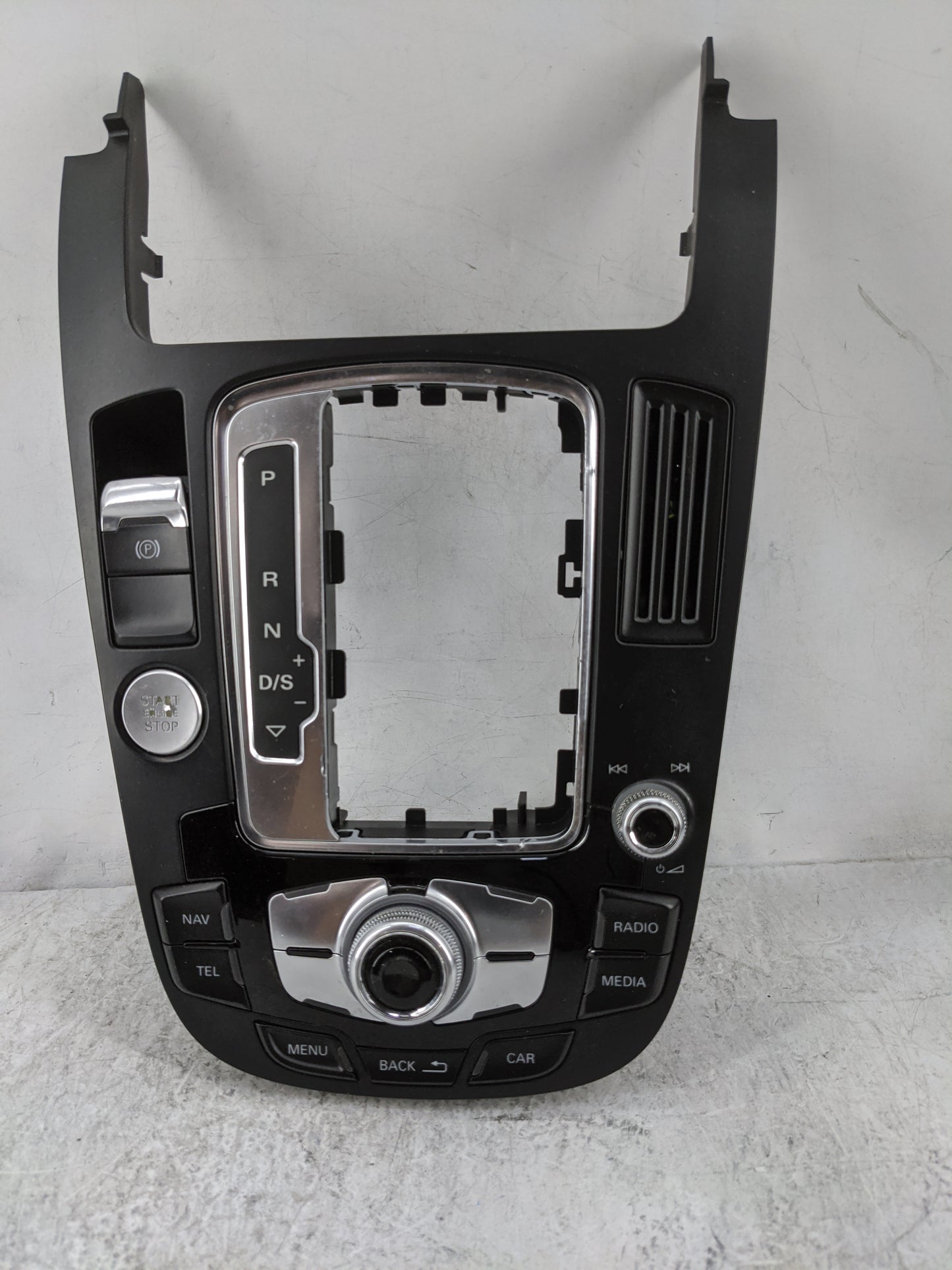 Audi A5 Radio Cd Changer 8t0919611l|8t0919611lwfx - Oemusedautoparts1.com