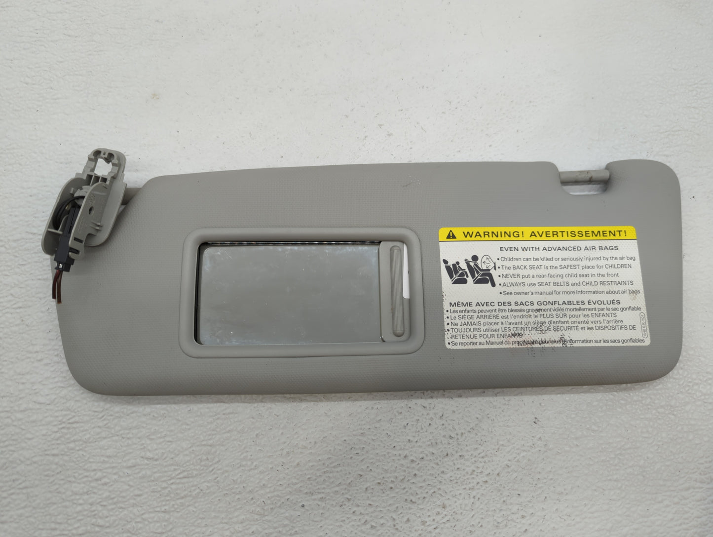 2012-2013 Audi A5 Sun Visor Shade Replacement Driver Left Mirror Fits Fits 2012 2013 OEM Used Auto Parts - Oemusedautoparts1