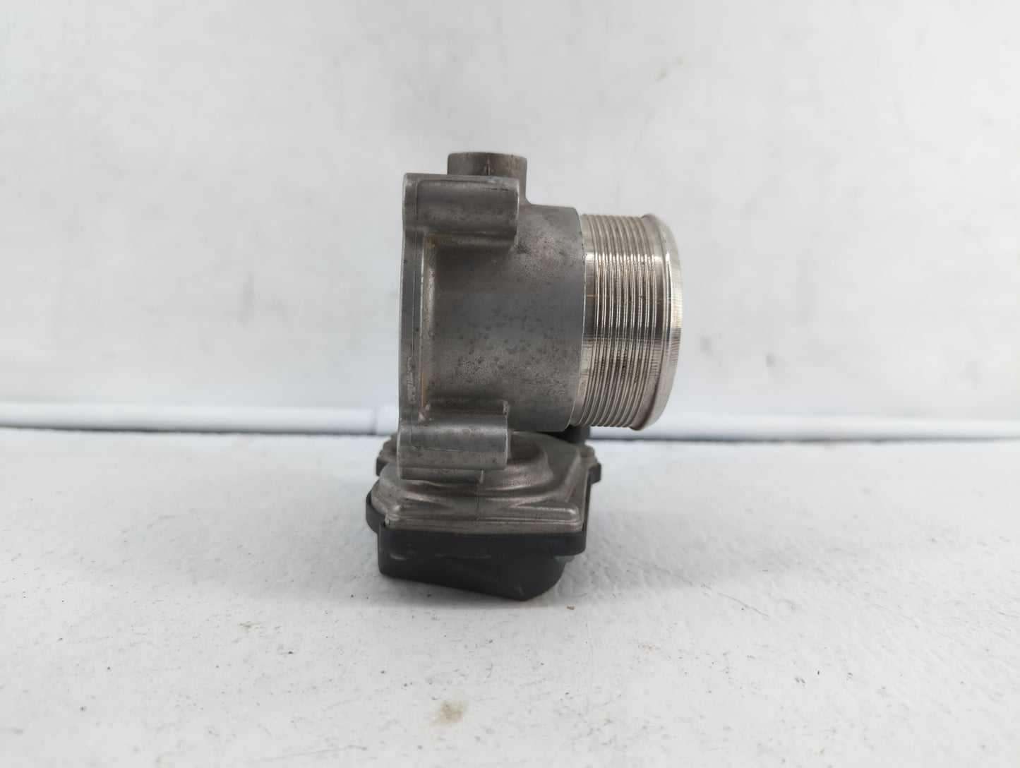 2010-2017 Audi A5 Throttle Body P/N:06F 133 062 G 06F 133 062 Q Fits OEM Used Auto Parts - Oemusedautoparts1.com