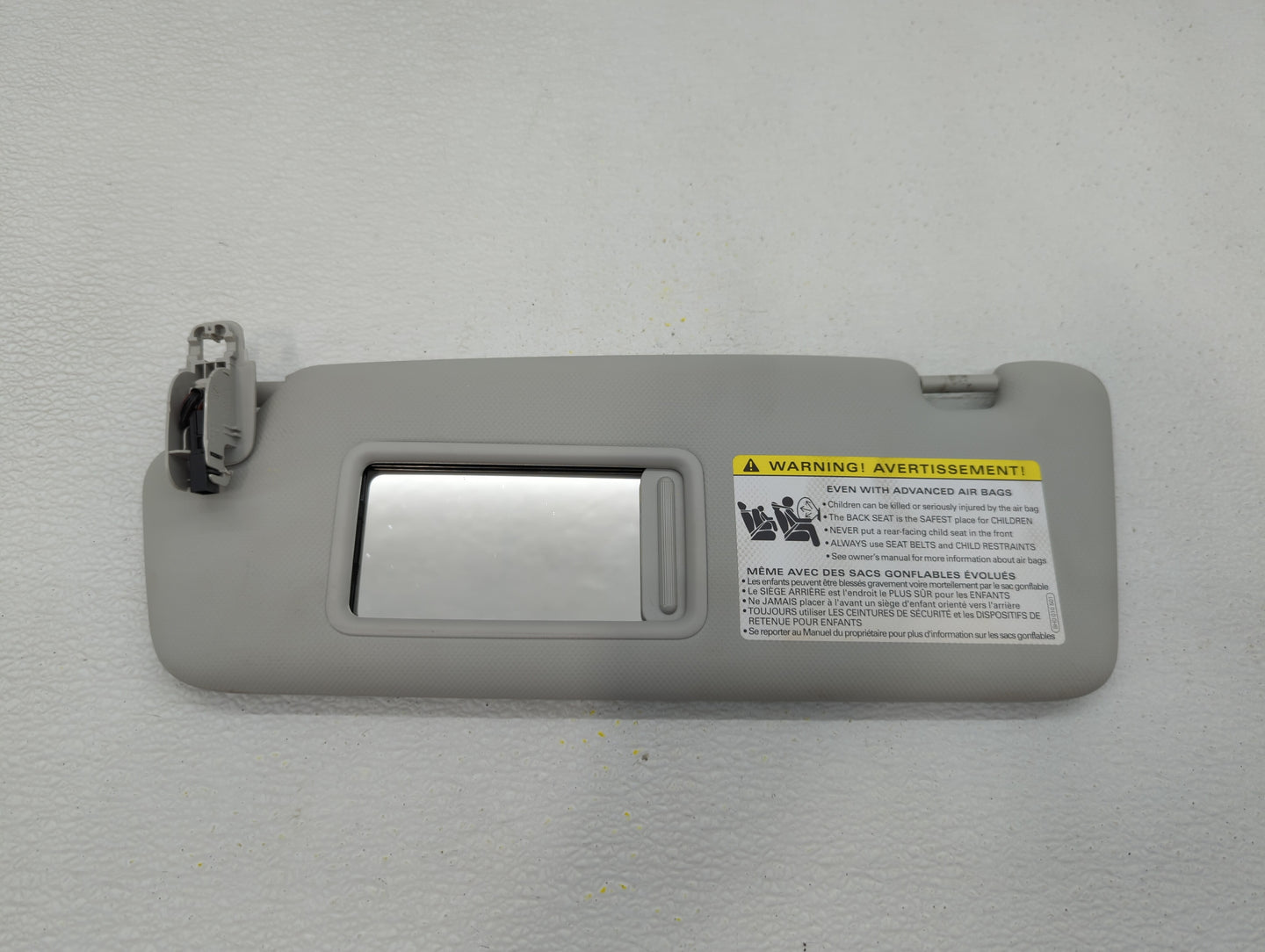 2012-2013 Audi A5 Sun Visor Shade Replacement Driver Left Mirror Fits Fits 2012 2013 OEM Used Auto Parts - Oemusedautoparts1