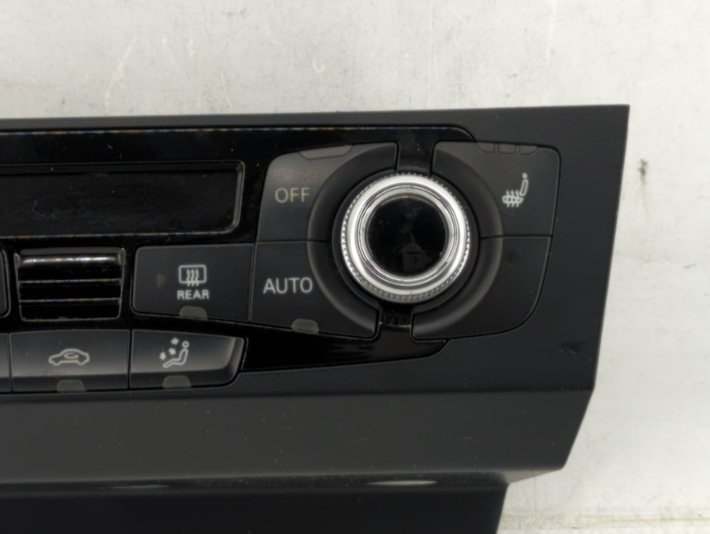 2010-2013 Audi A5 Climate Control Module Temperature AC/Heater Replacement P/N:8K0 820 043 T 8T1 820 043 AQ Fits OEM Used Au