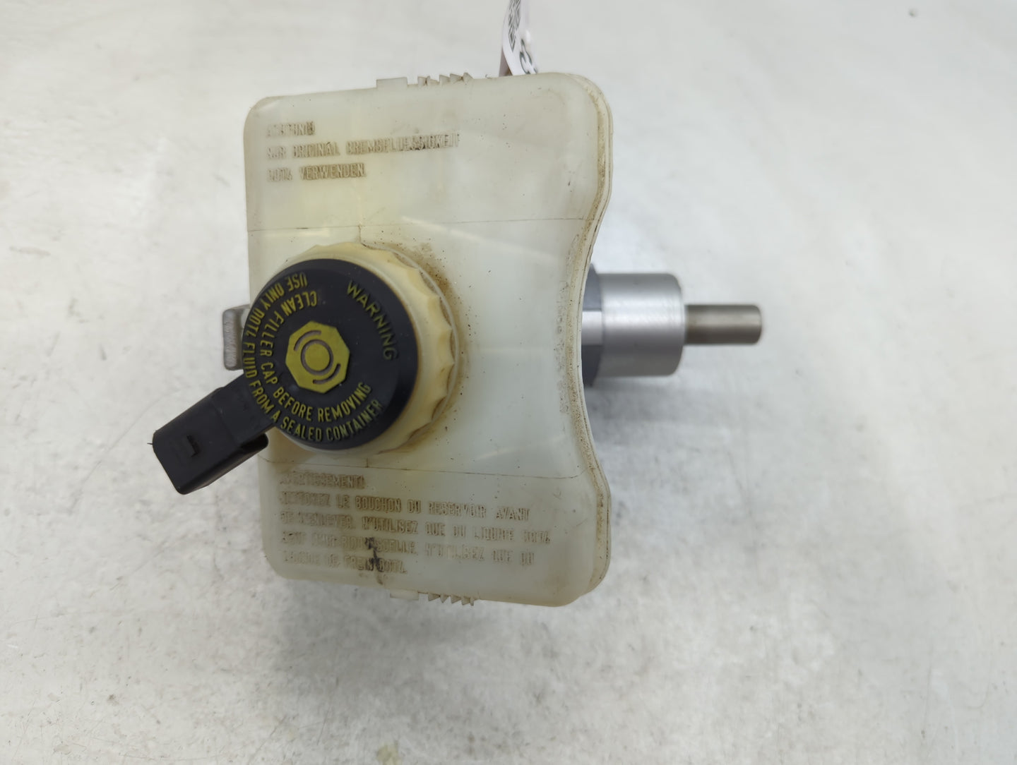 2013-2016 Audi A5 Brake Master Cylinder - Oemusedautoparts1.com