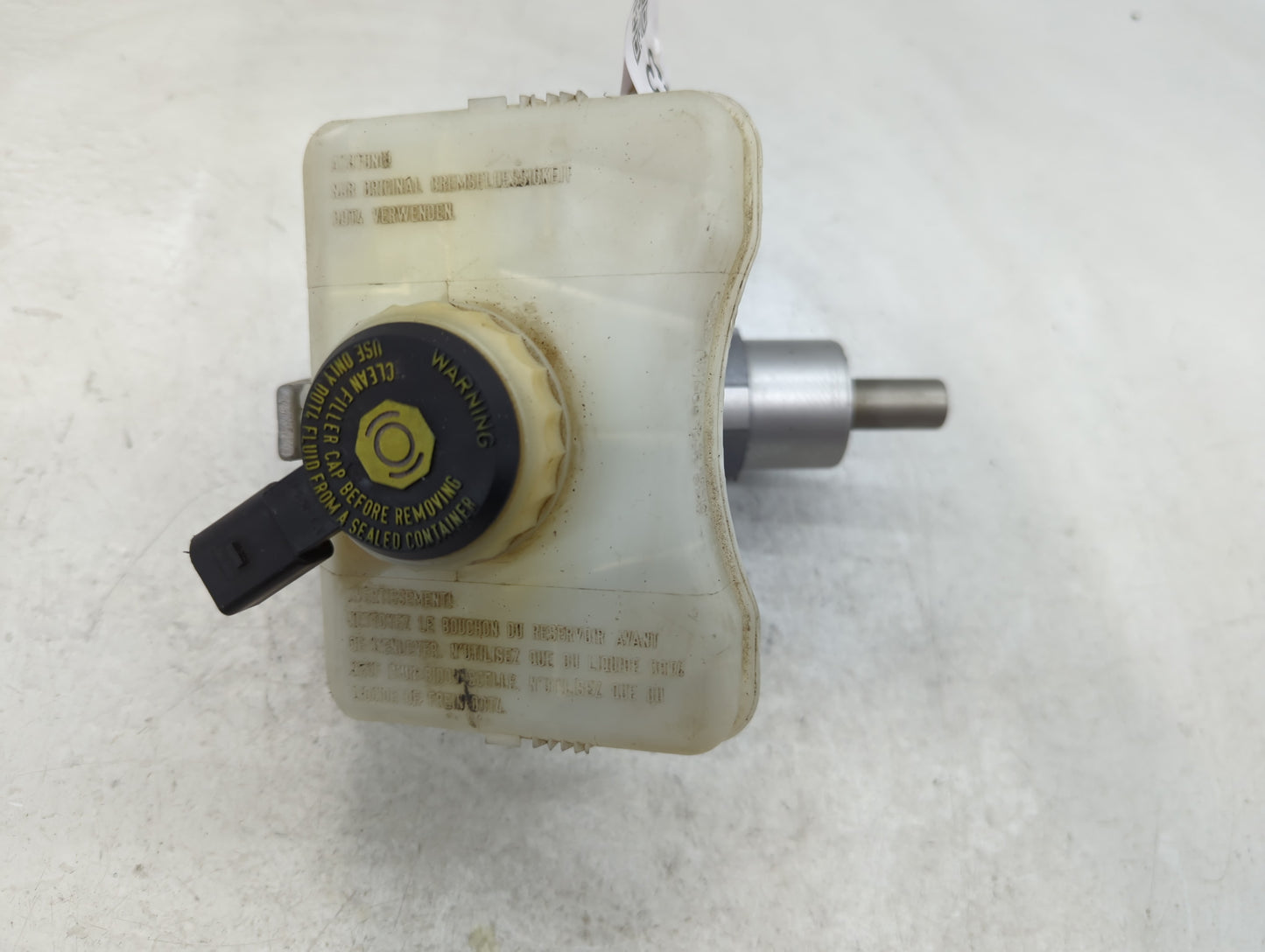 2013-2016 Audi A5 Brake Master Cylinder - Oemusedautoparts1.com