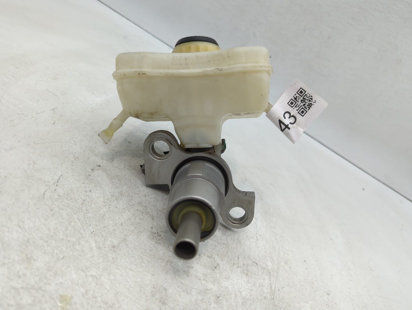 2013-2016 Audi A5 Brake Master Cylinder - Oemusedautoparts1.com