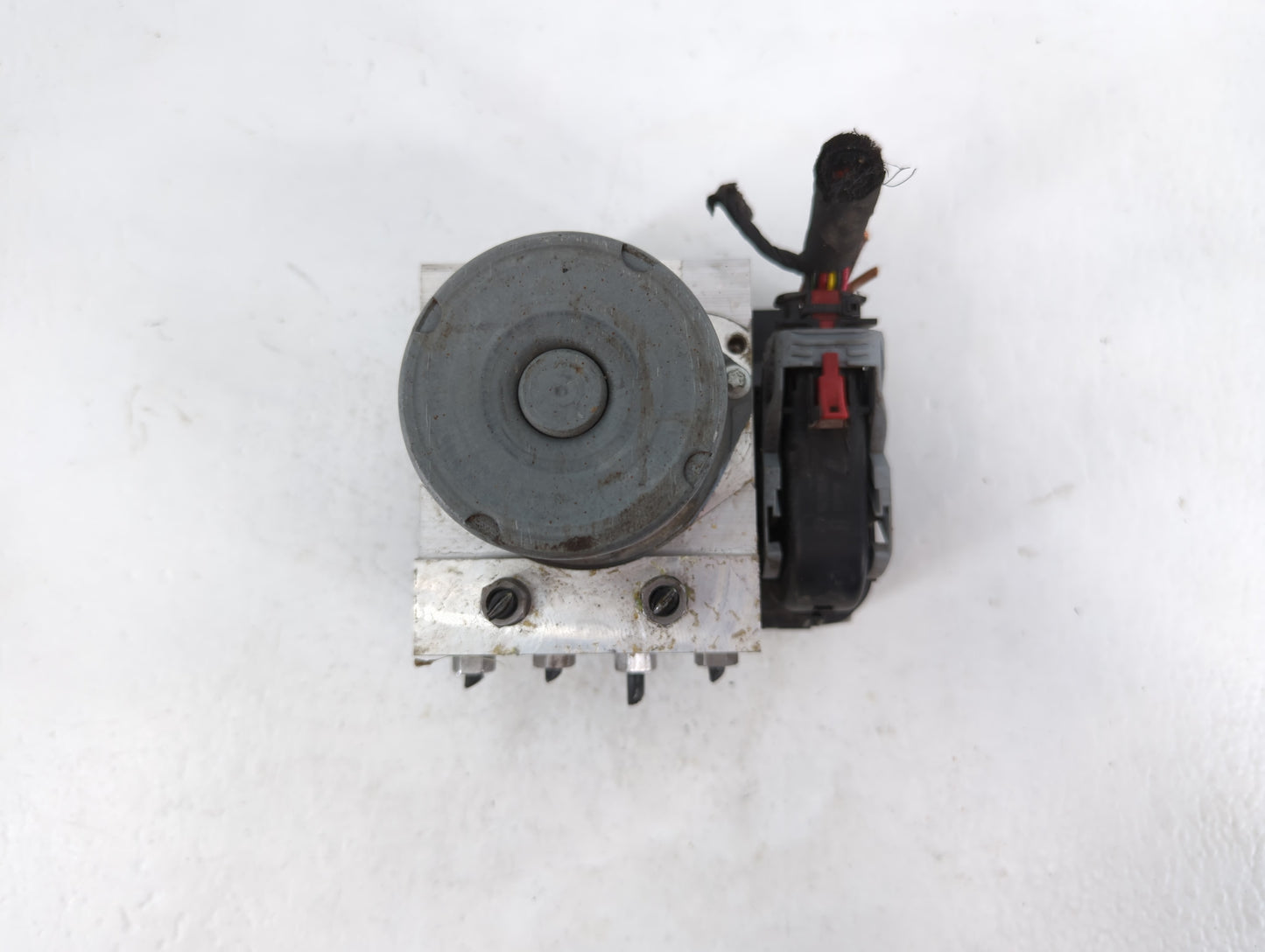 2013 Audi A5 ABS Pump Control Module Replacement P/N:8K0 907 379 CK Fits OEM Used Auto Parts - Oemusedautoparts1.com