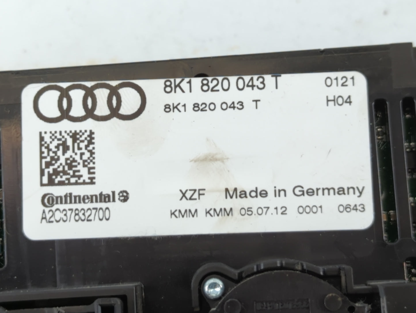 2010-2013 Audi A5 Climate Control Module Temperature AC/Heater Replacement P/N:8K1 820 043 T Fits Fits 2010 2011 2012 2013 O