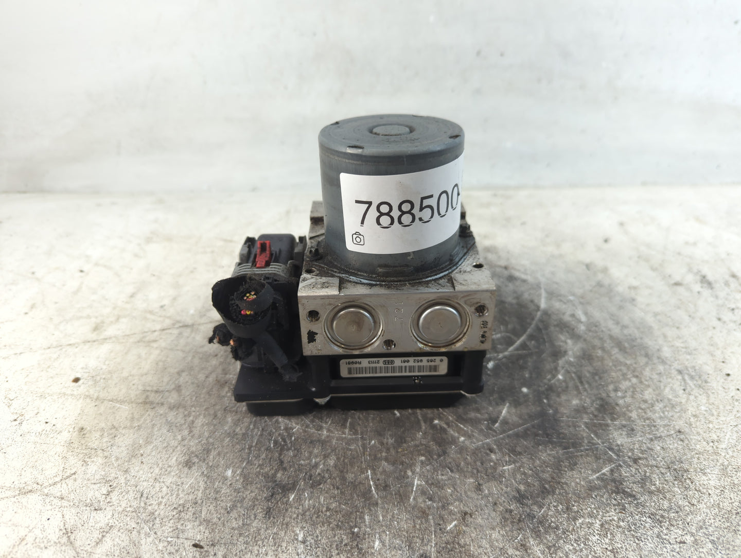 2013 Audi A5 ABS Pump Control Module Replacement P/N:8K0 614 517 0 265 239 345 Fits OEM Used Auto Parts - Oemusedautoparts1.