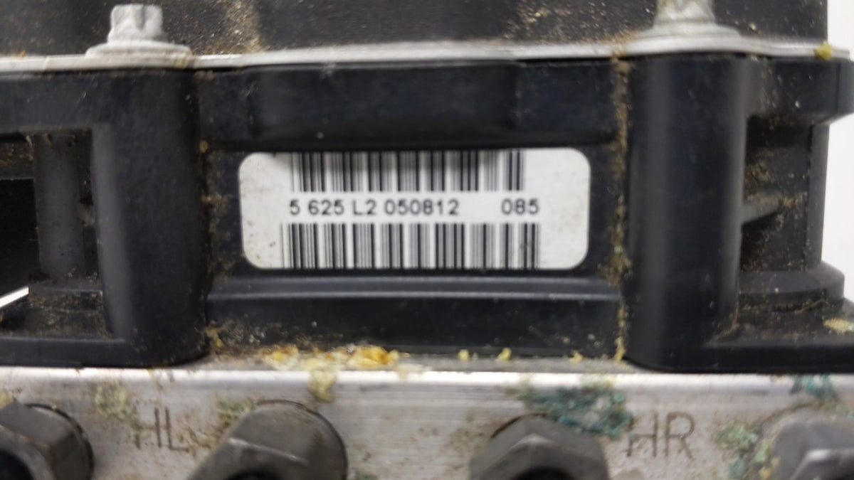 2013 Audi A5 Quattro Anti-Lock Brake ABS Pump Module Actuator OEM P/N:8K0 614 517GM Fits OEM Used Auto Parts - Oemusedautopa